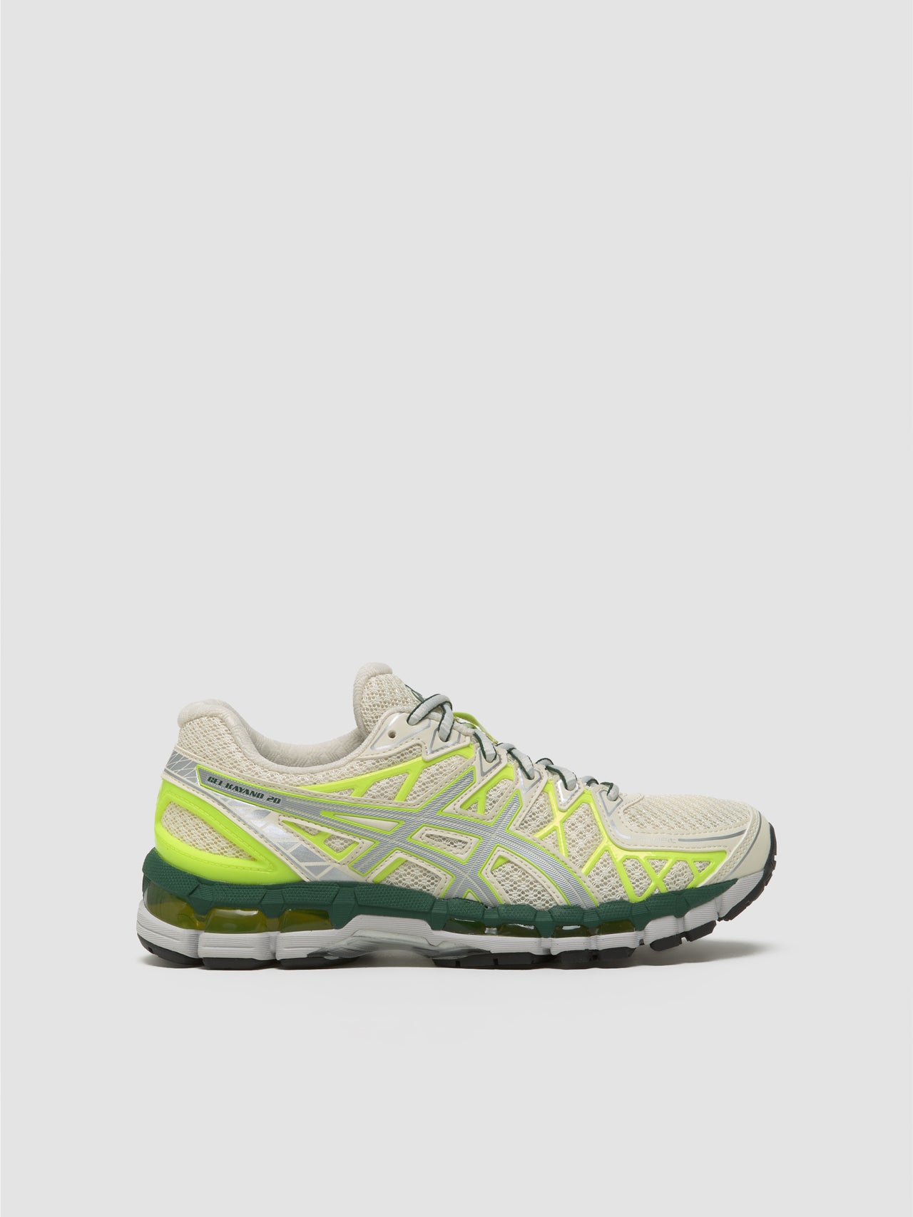 GEL-KAYANO 20 Sneaker in Cream & Pure Silver