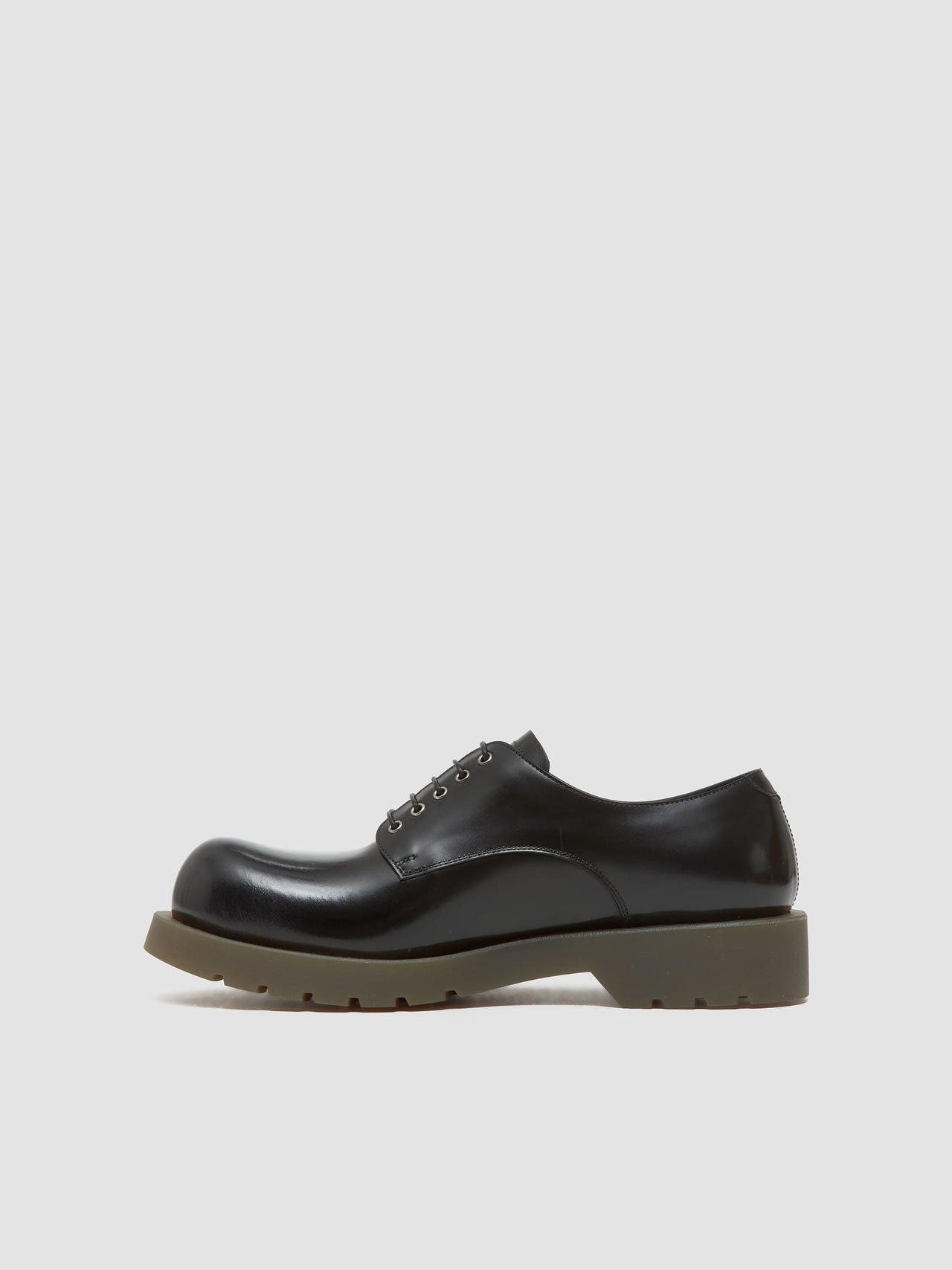 Lace-Up Derby Shoes in Black