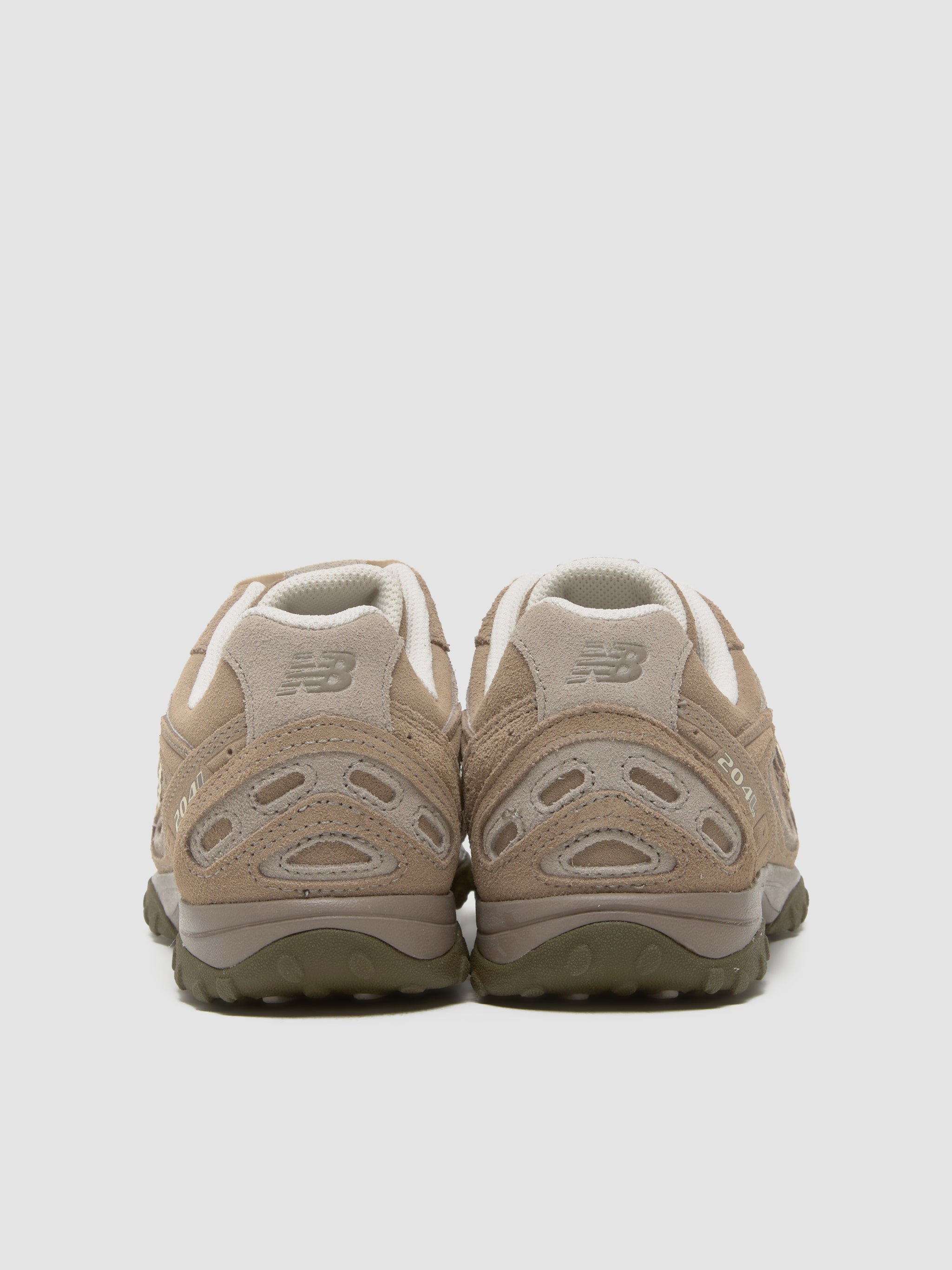 204L Sneaker in Mushroom