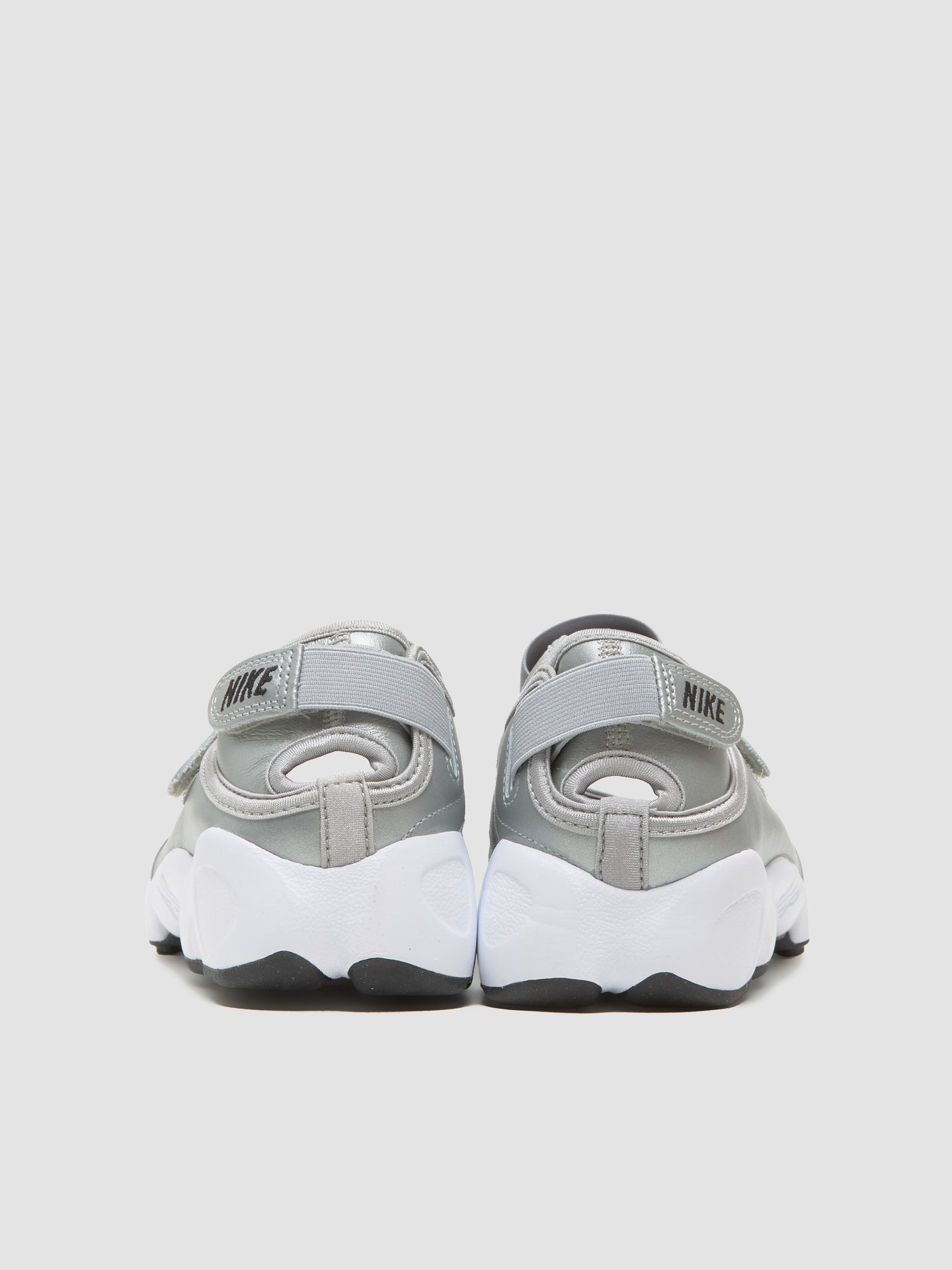 WMNS Air Rift Sneaker in Metallic Silver & Black