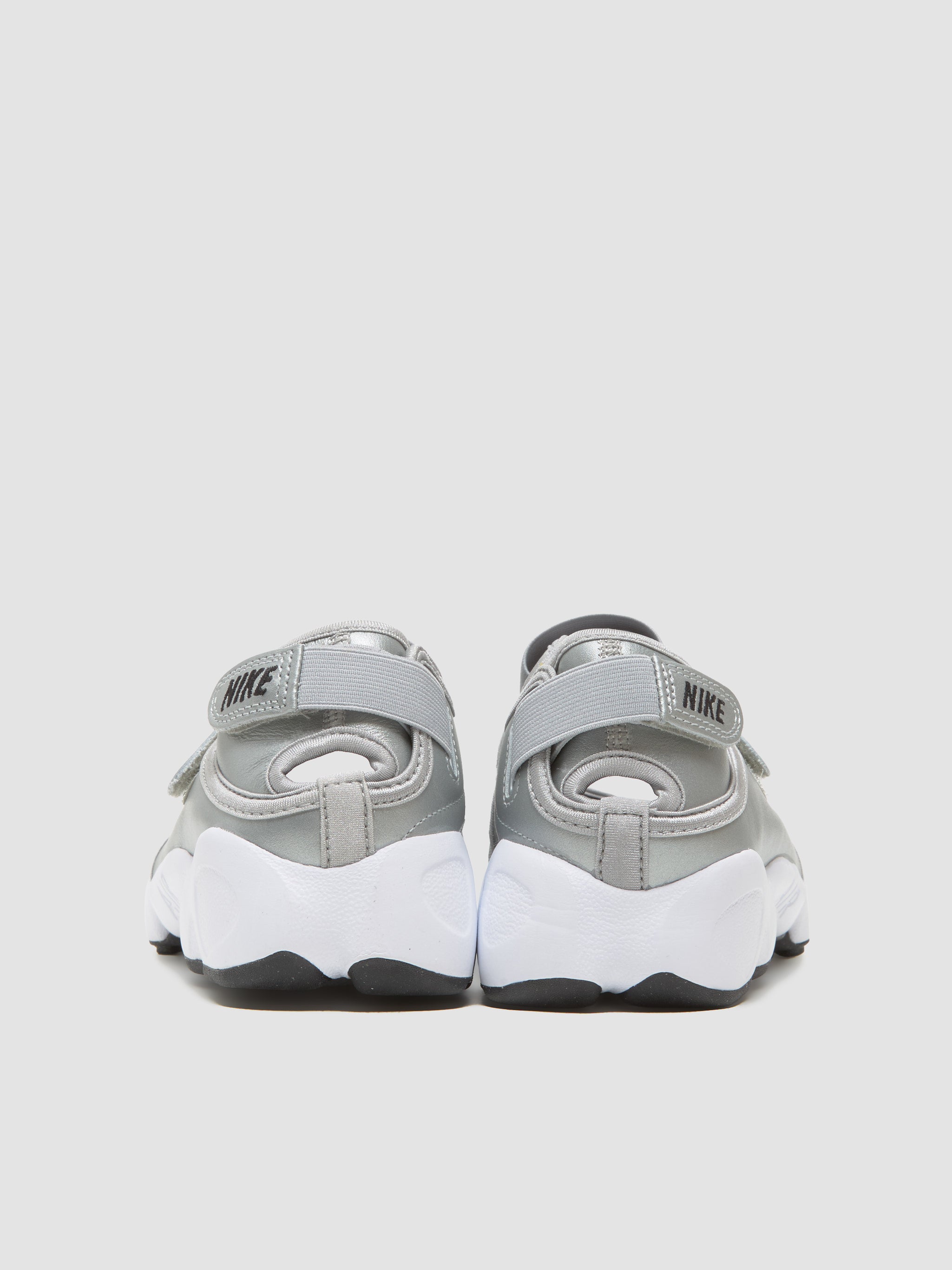 WMNS Air Rift Sneaker in Metallic Silver & Black