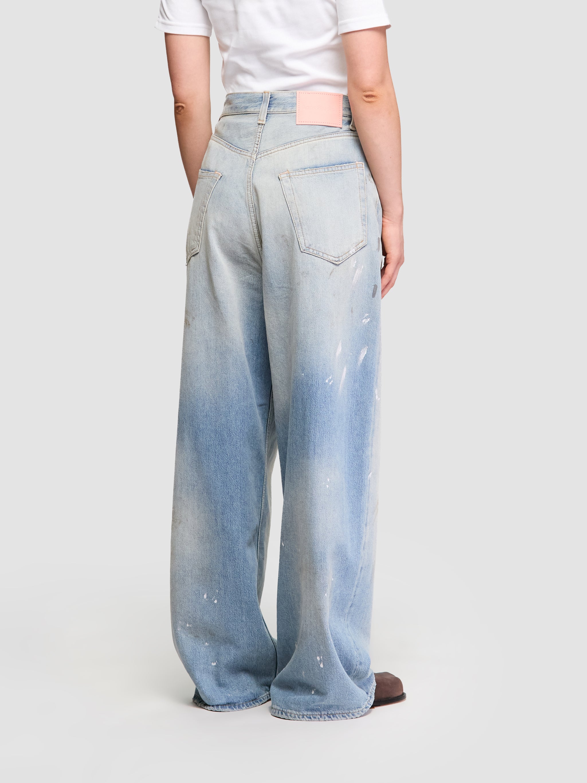 Loose Fit - 2023 Trafalgar Jeans in Light Blue