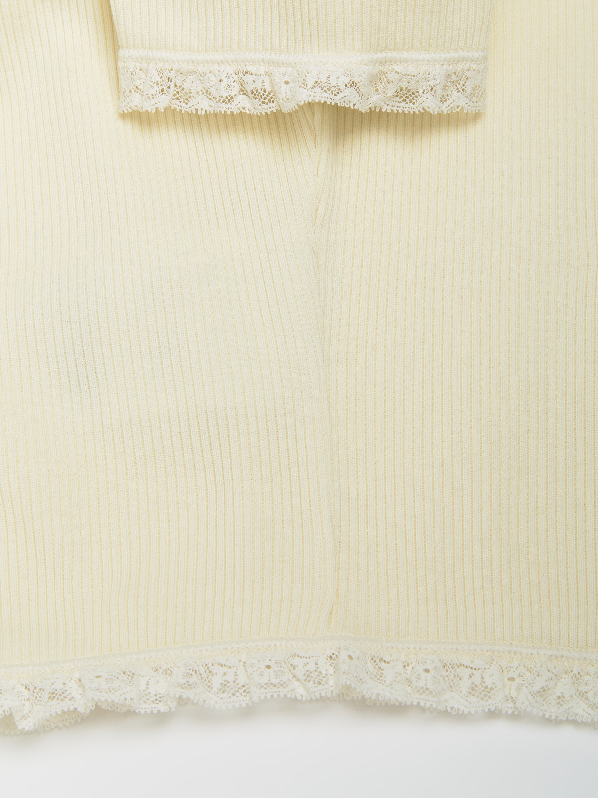 Logo Motif T-Shirt in Ivory