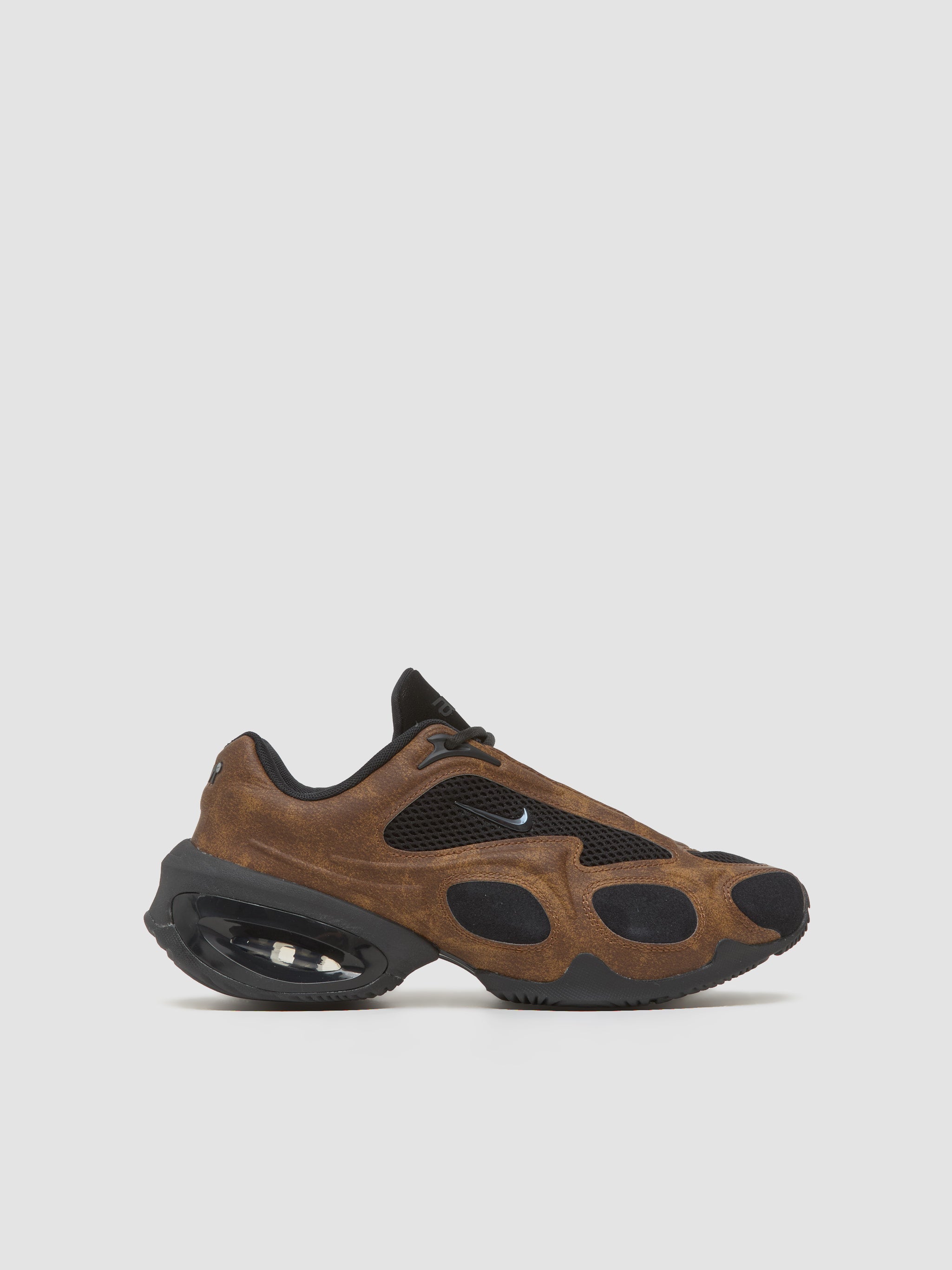 WMNS Air Max Muse Sneaker in Light British Tan & Black