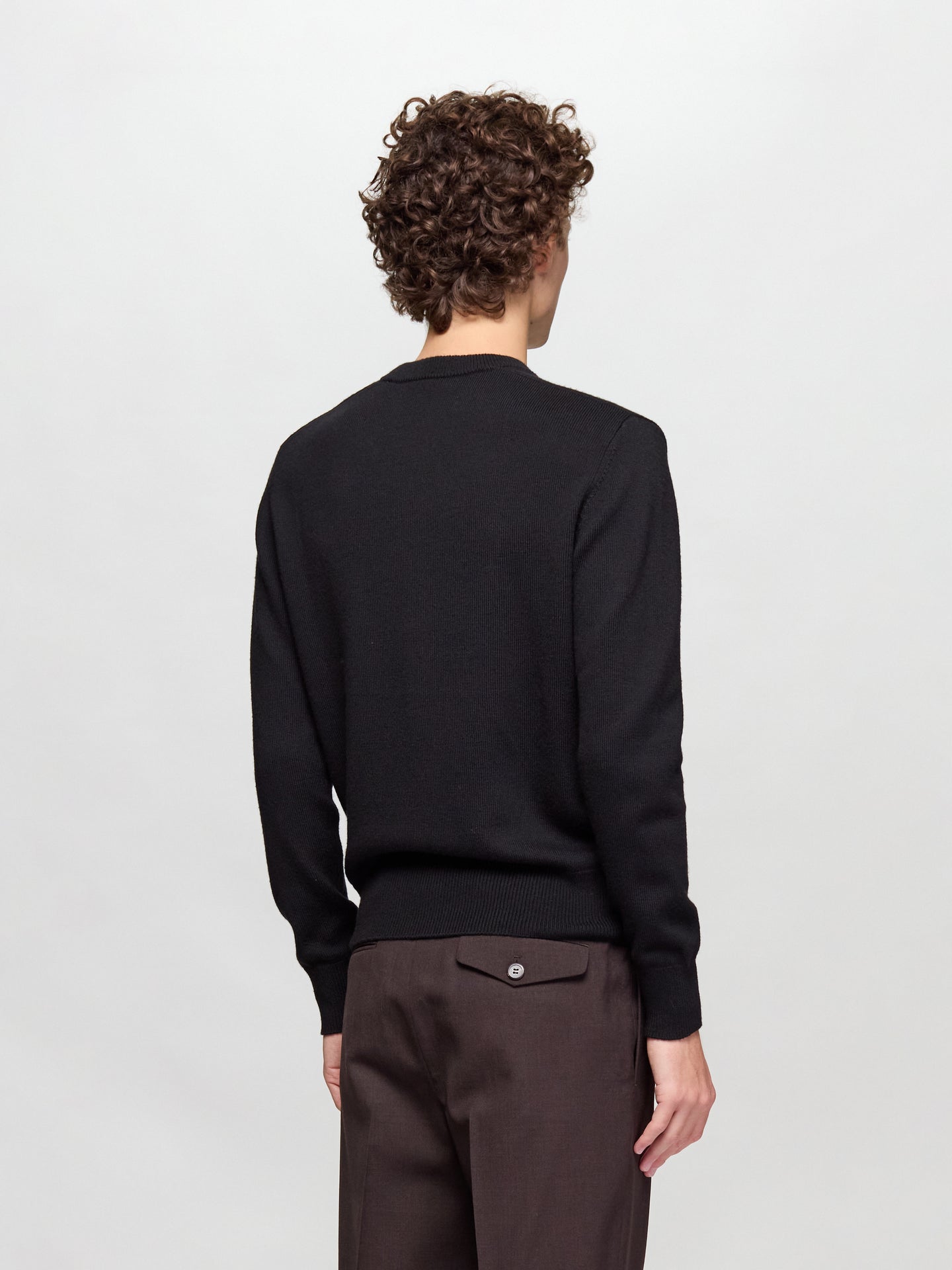 Moon Merino V-Neck in Black