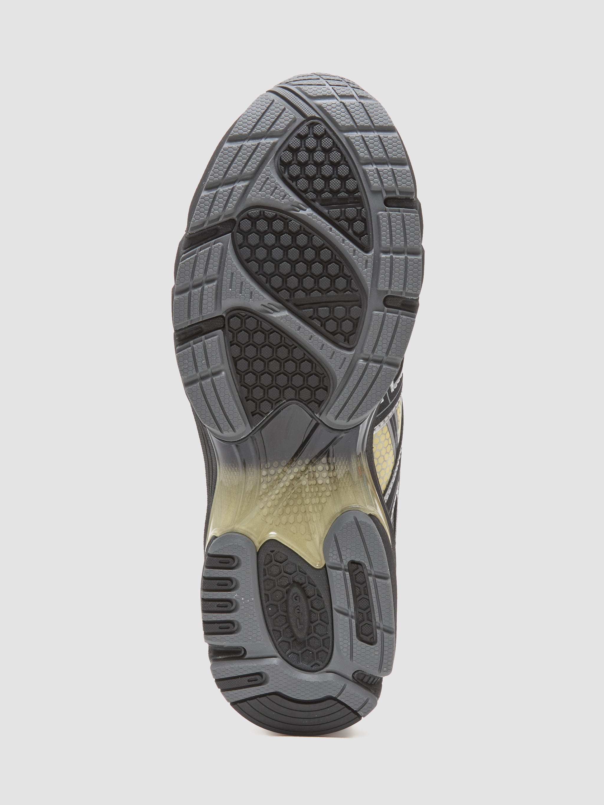 UB11-S GEL-DS TRAINER 14 Sneaker in Graphite Grey & Oyster White