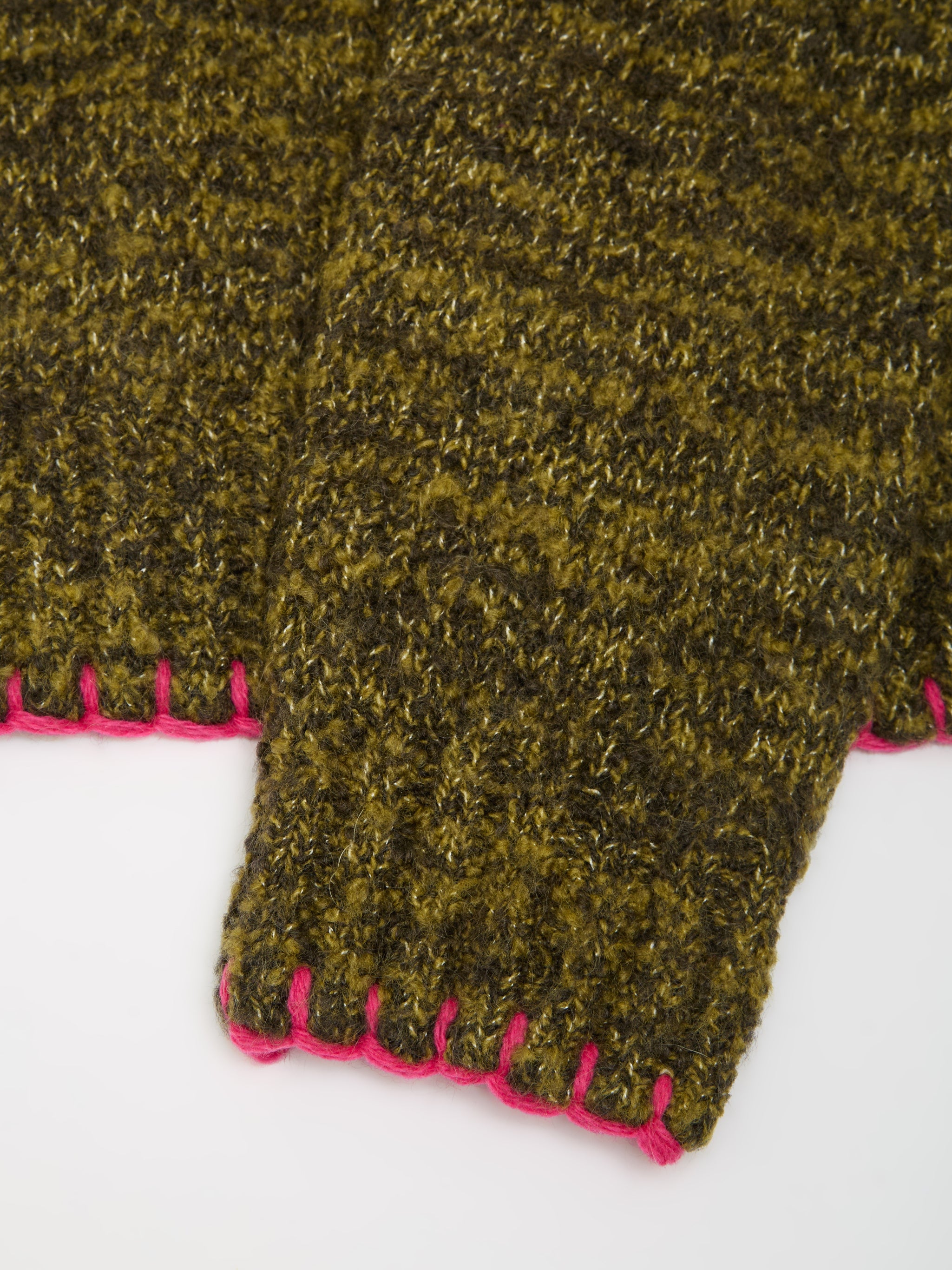 Frederik Contrast Sweater in Moss Green Mouline