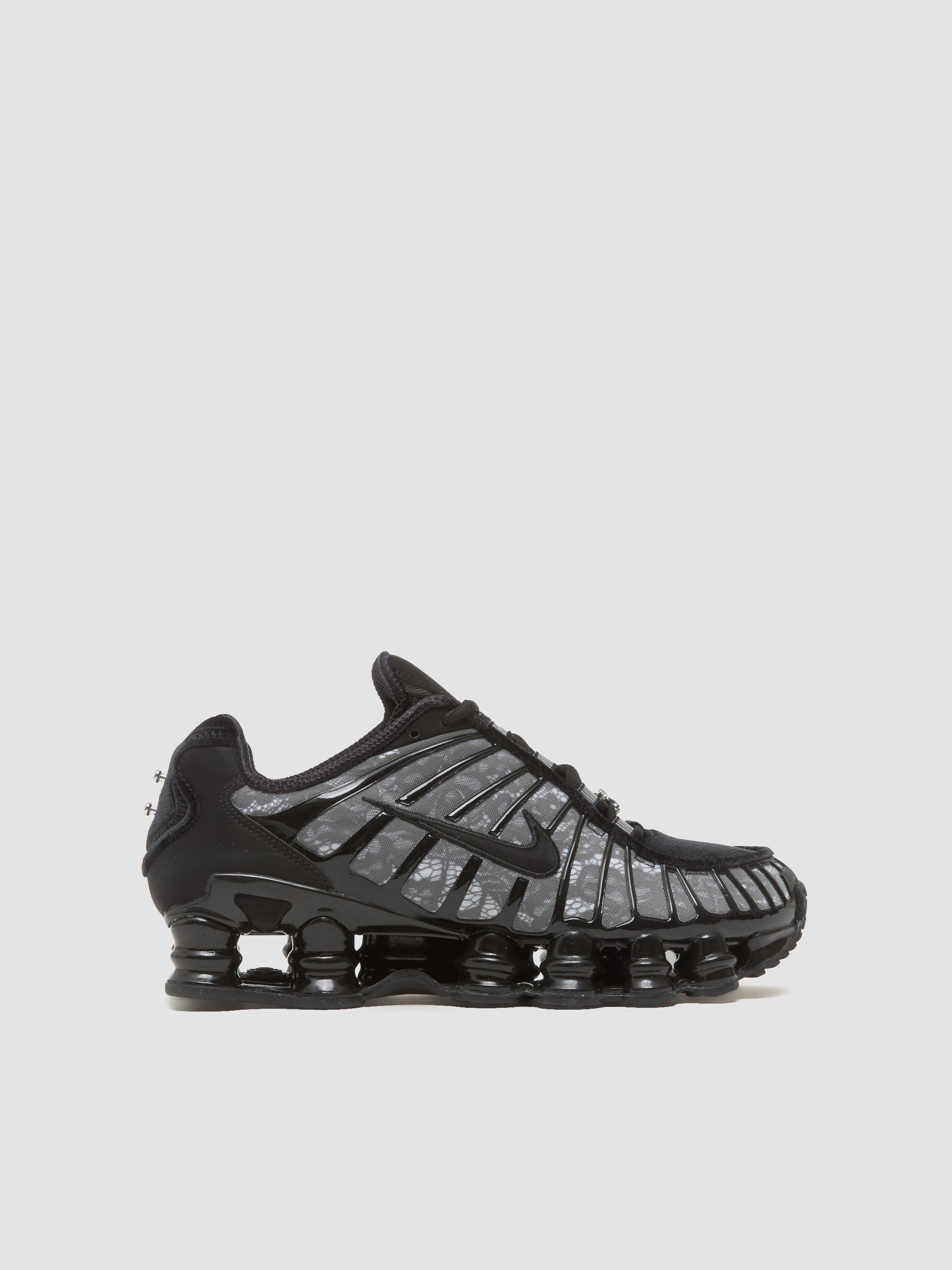 x Riccardo Tisci WMNS Shox TL Sneaker in Black & White