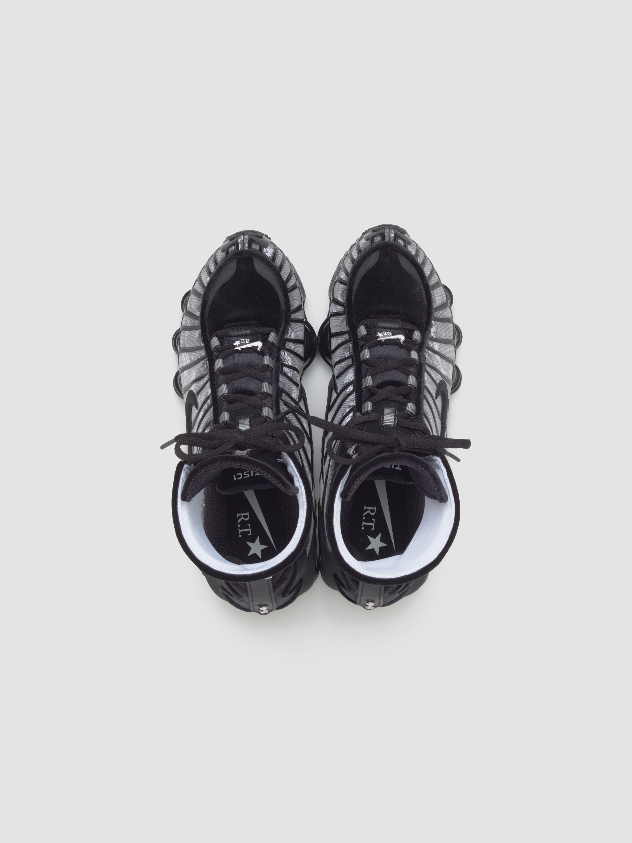 x Riccardo Tisci WMNS Shox TL Sneaker in Black & White
