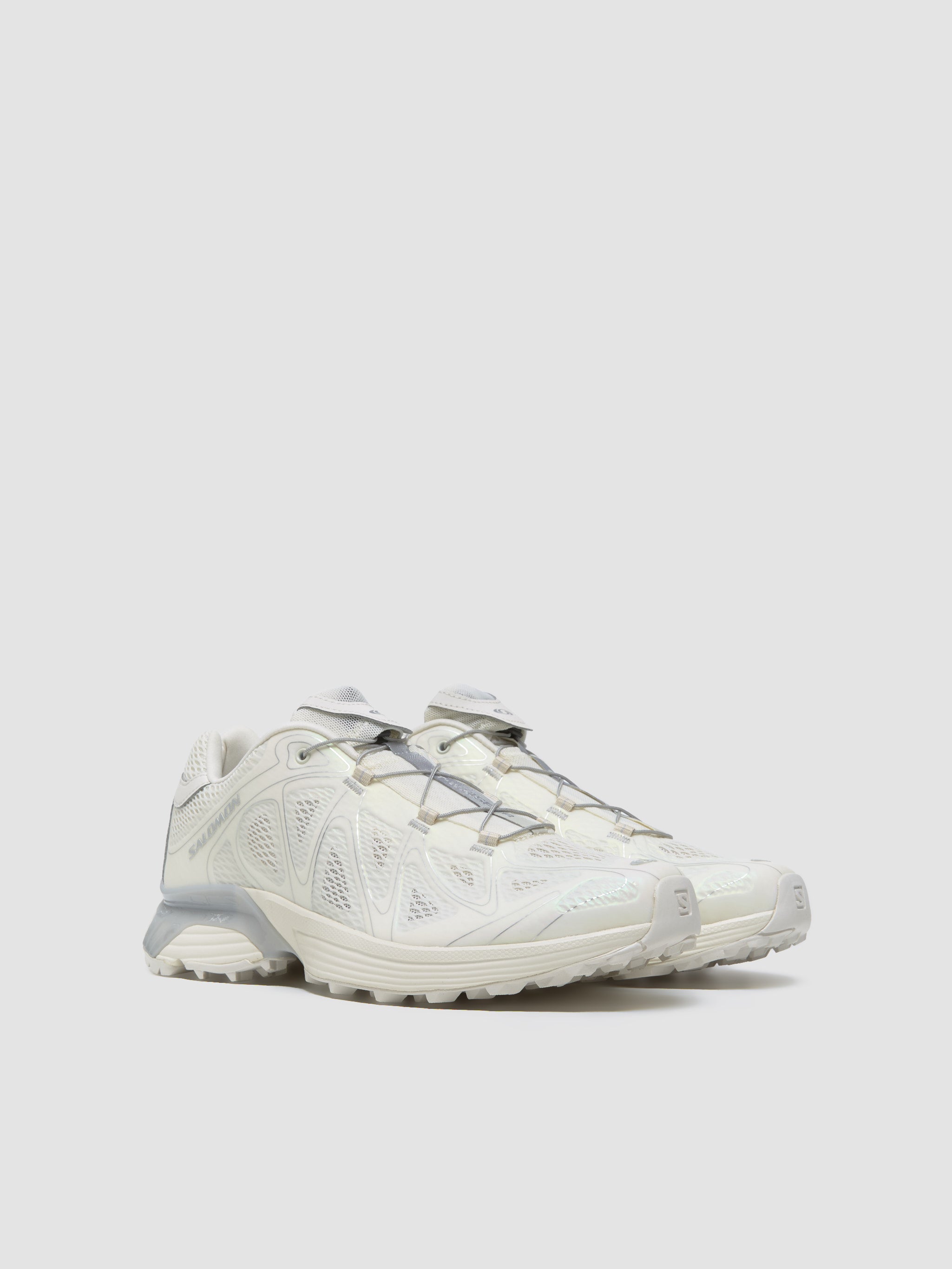 XT-WHISPER VOID Sneaker in Vanilla Ice