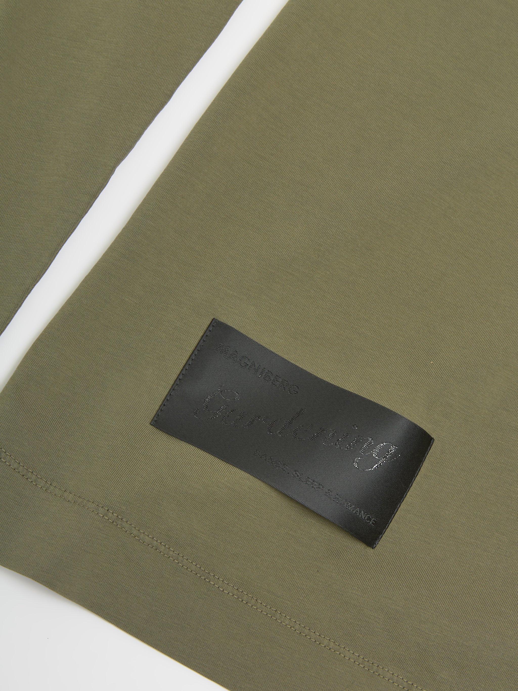 Full Long Sleeve T-Shirt in Washed Army Green