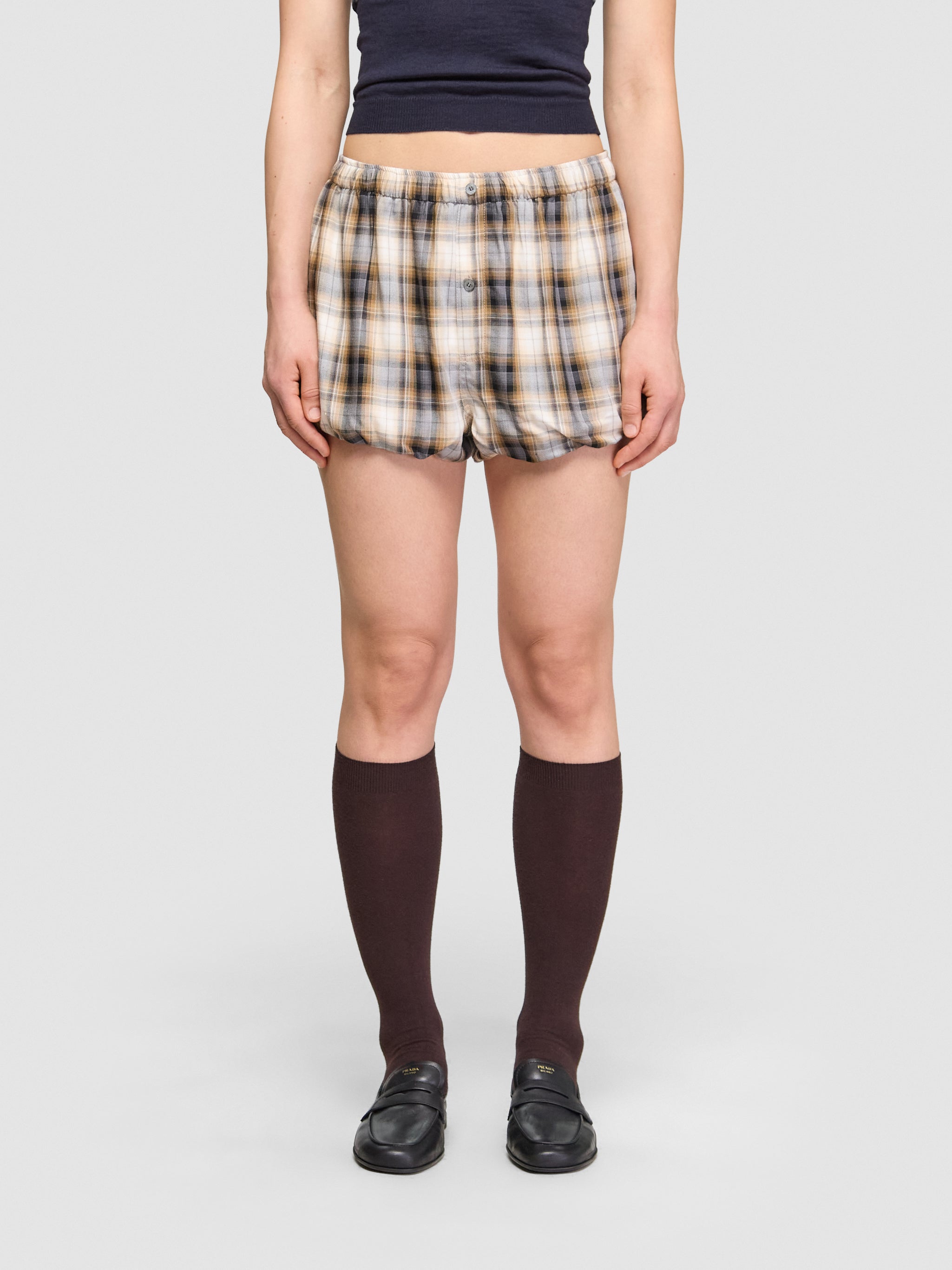 Checked Shorts in Beige & Black