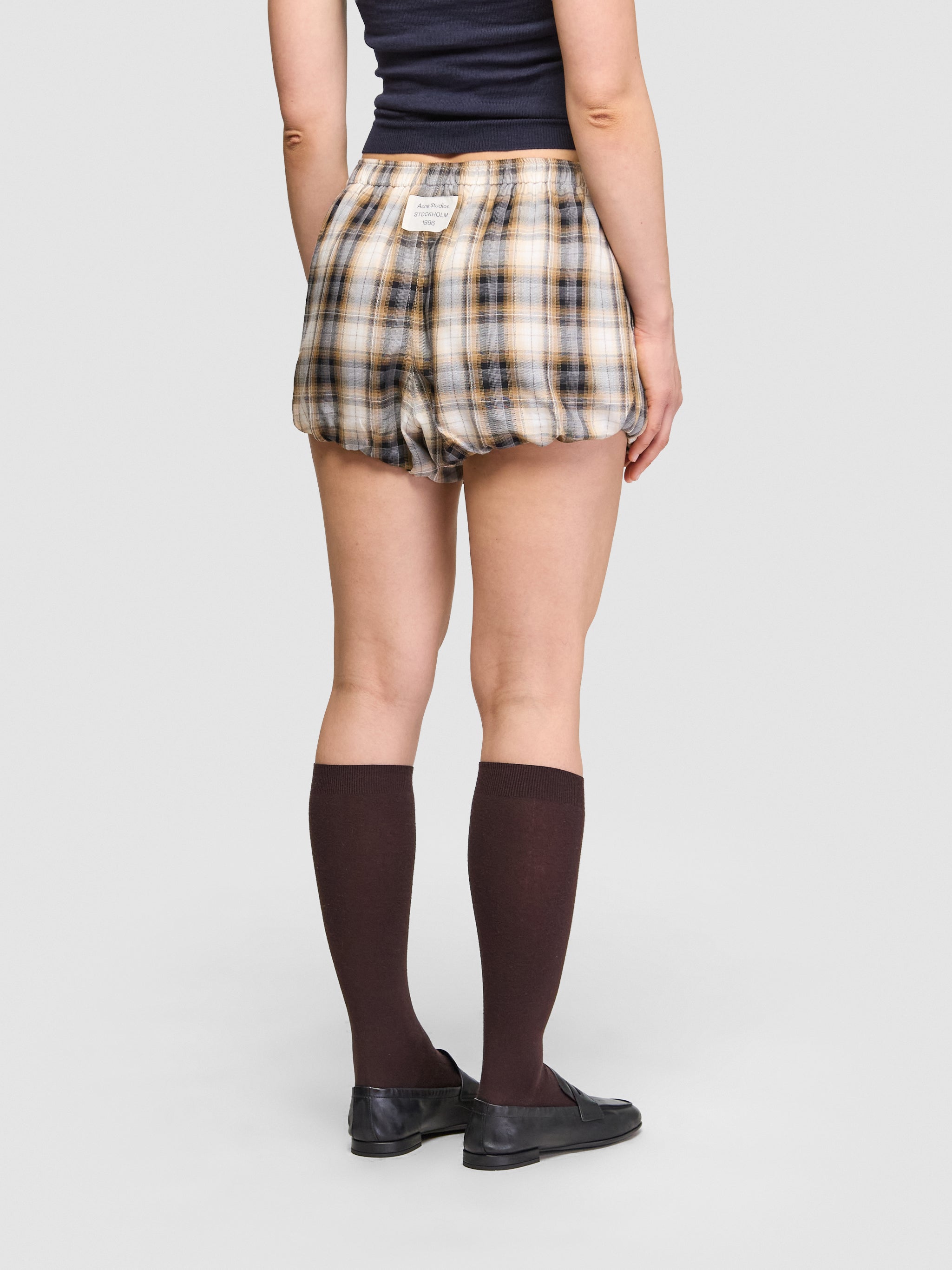 Checked Shorts in Beige & Black