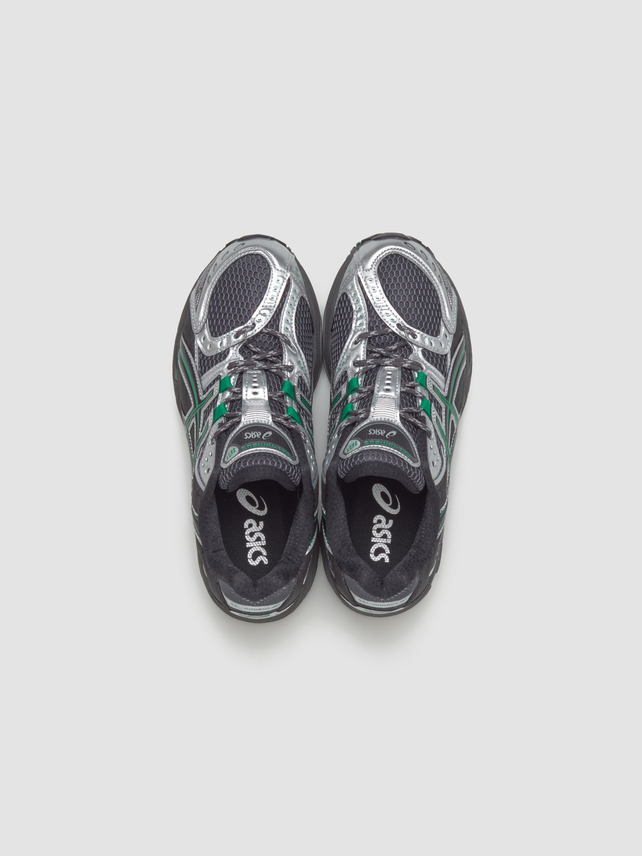 GEL-NIMBUS 10.1 Sneaker in Obsidian Grey & Green Basil