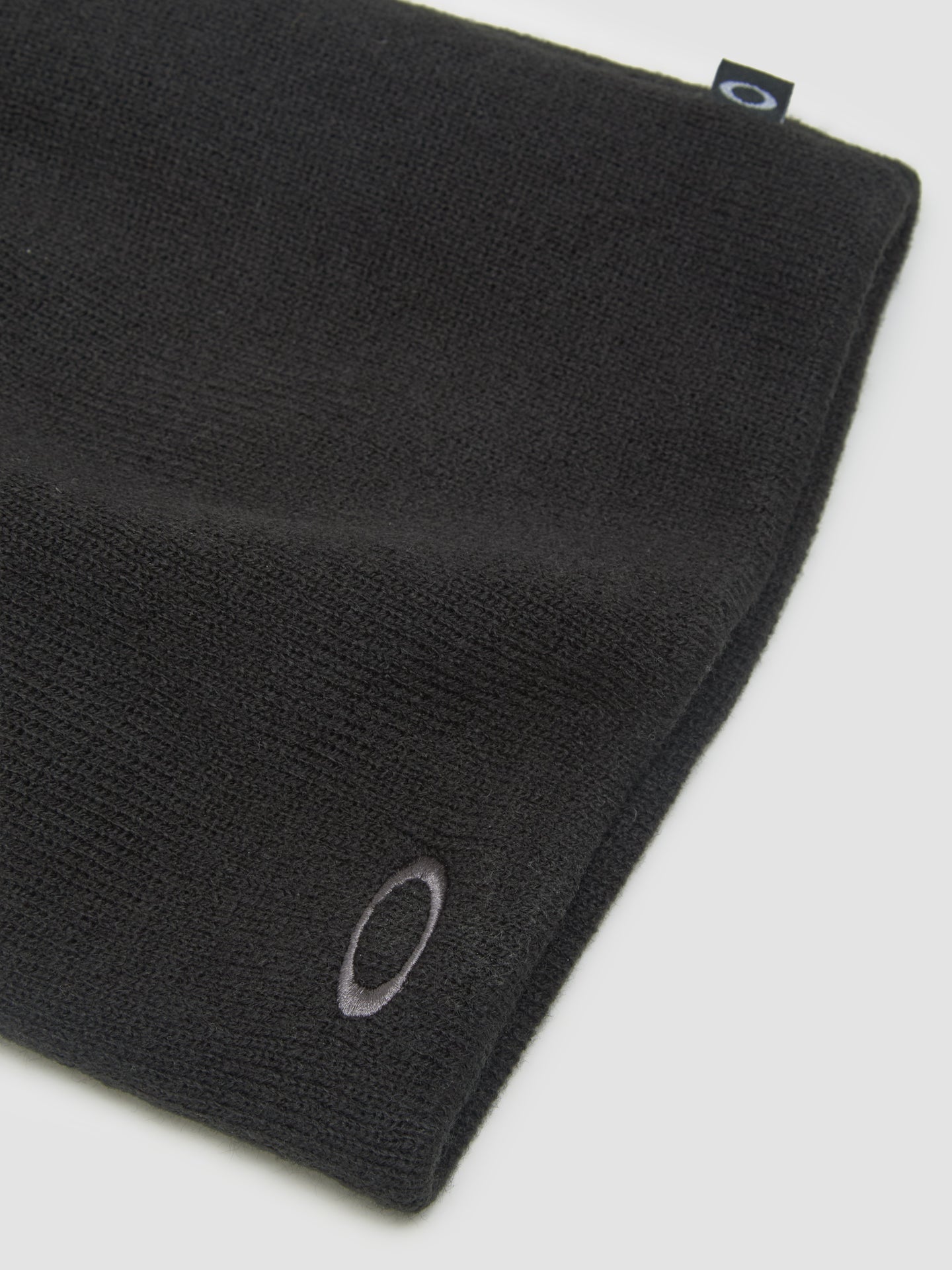 Fine Knit Beanie in Blackout