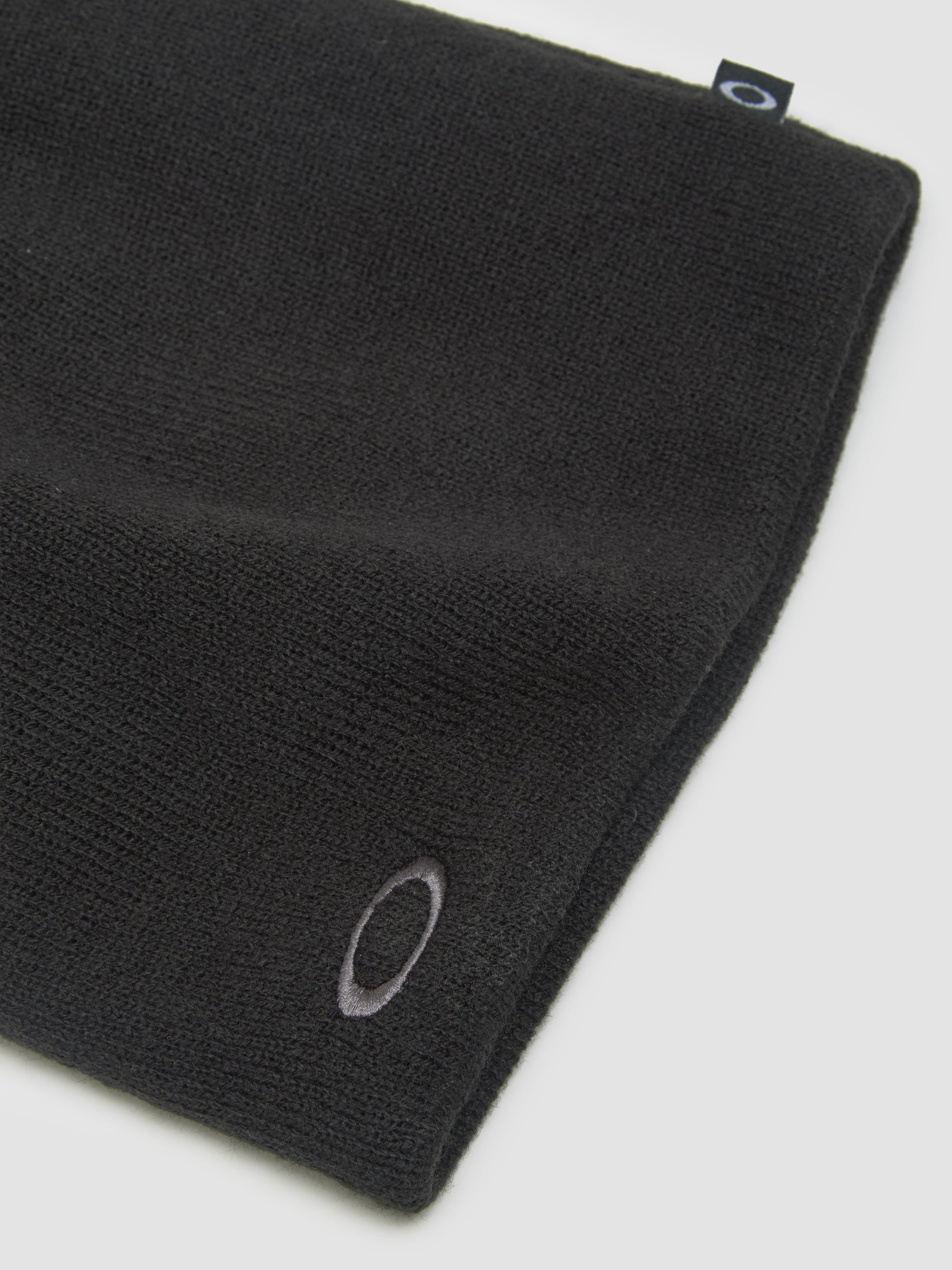 Fine Knit Beanie in Blackout