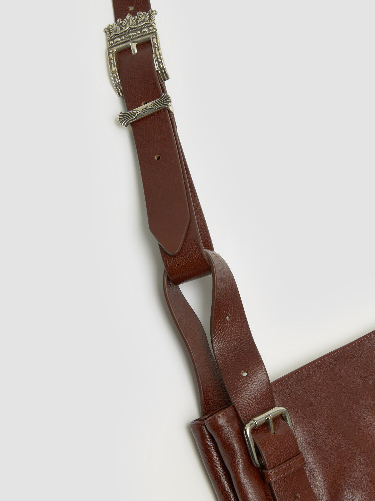 Crown Buckle Tote Bag in Wine Red