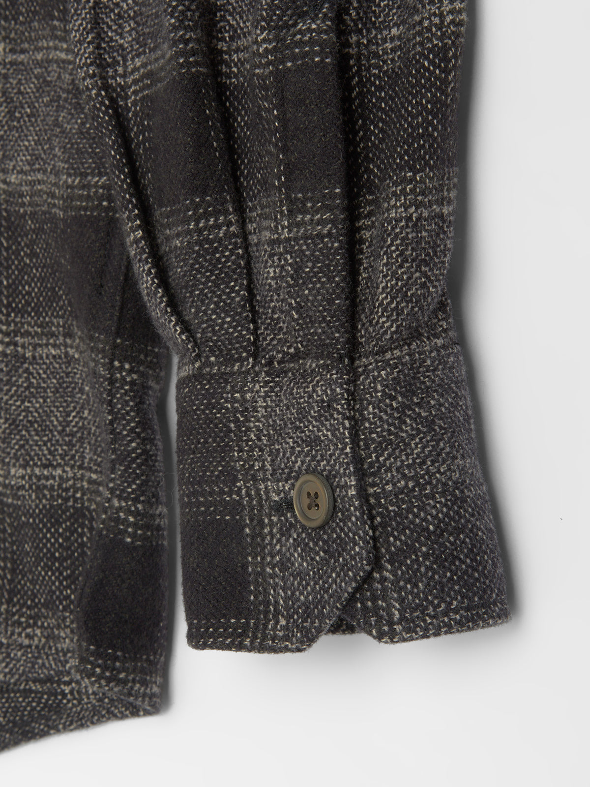 Above Shirt in Oakland Low Twist Check