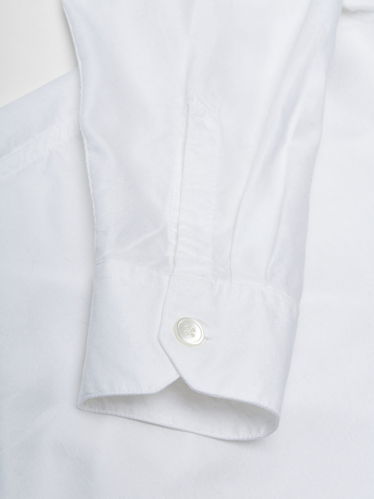 Beyond Shirt in Static White Liquid Oxford