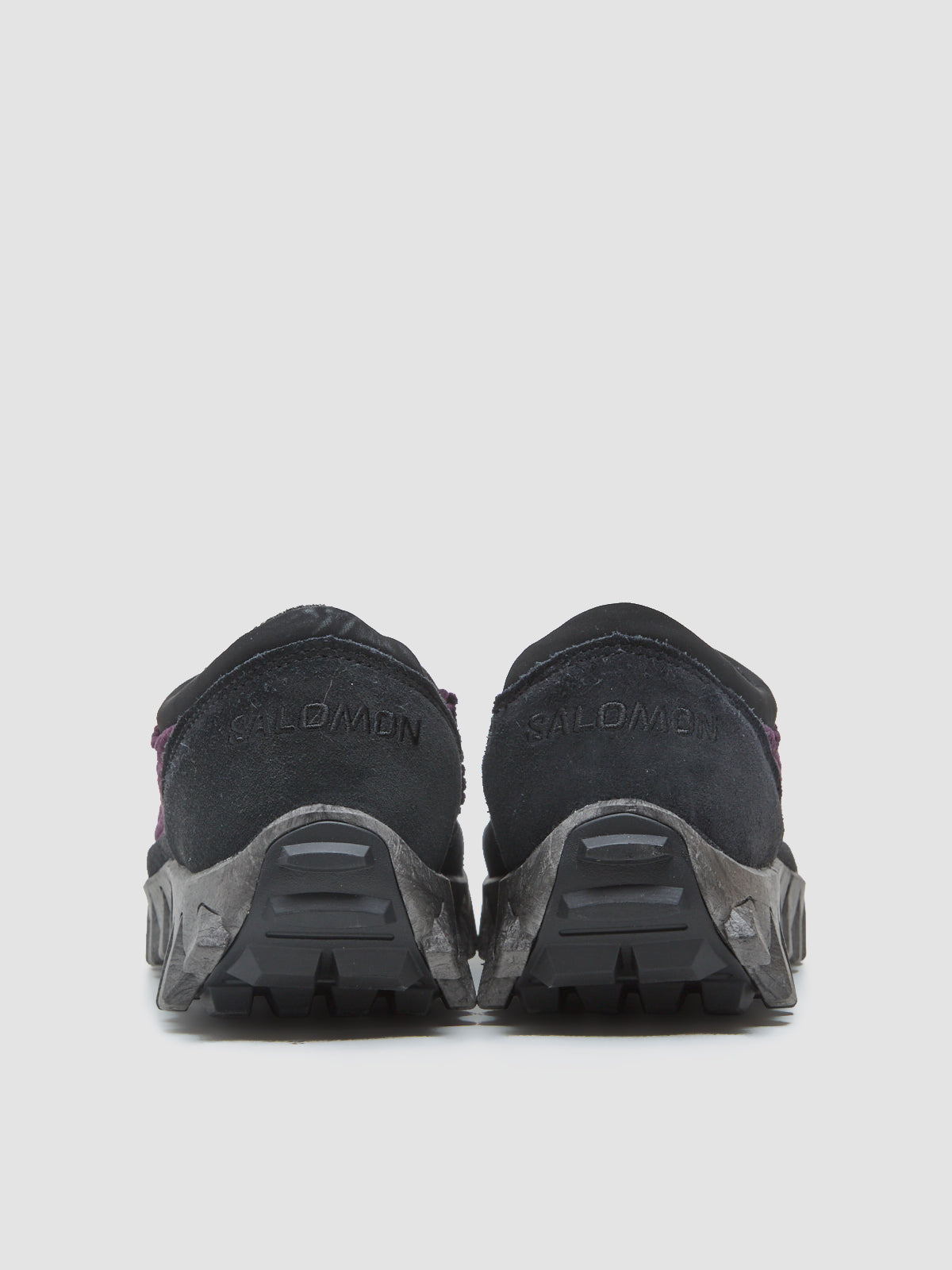 SNOWCLOG CORDUROY Sneaker in Plum & Black