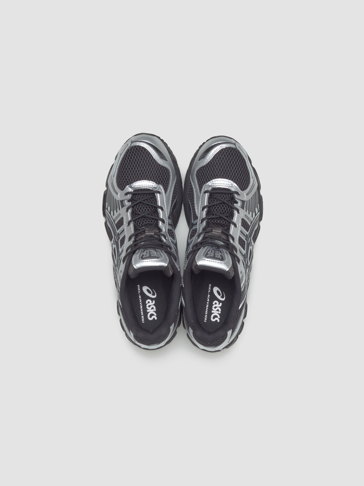 GEL-KAYANO 12.1 Sneaker in Black & Graphite Grey