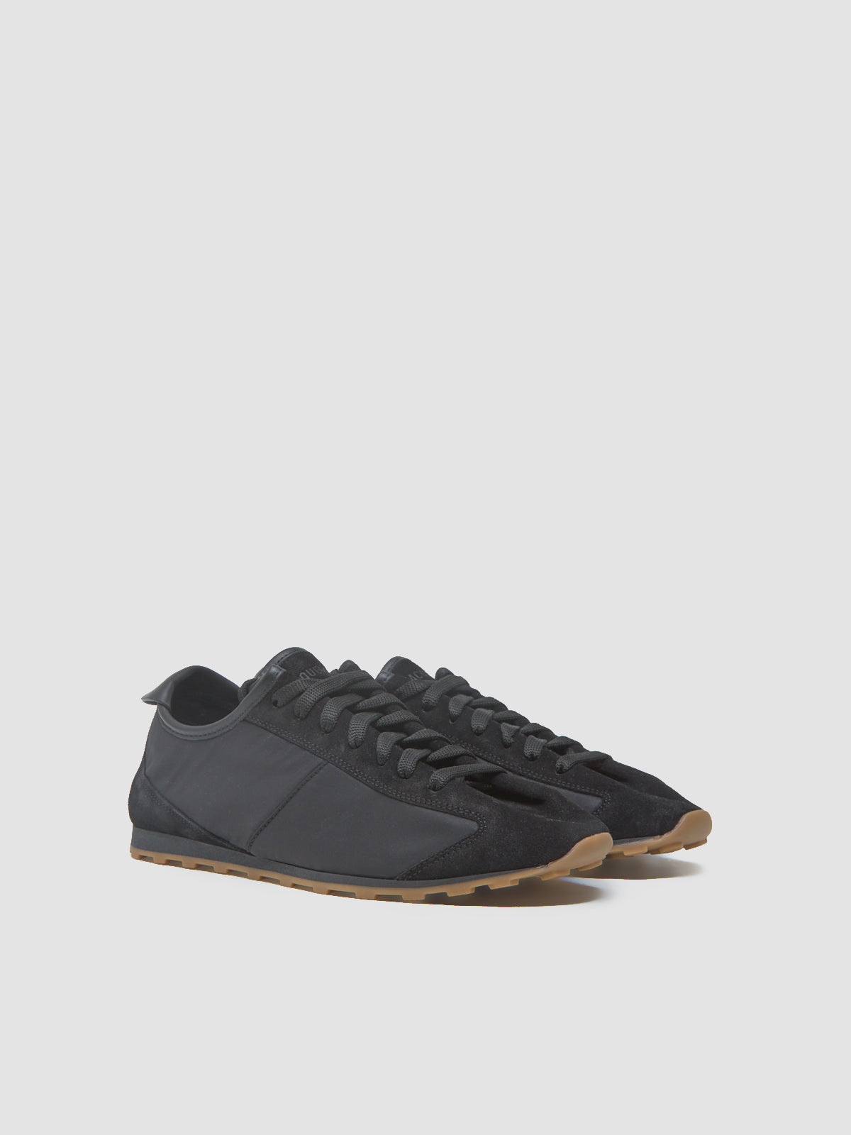 Les Tennis Sneaker in Black