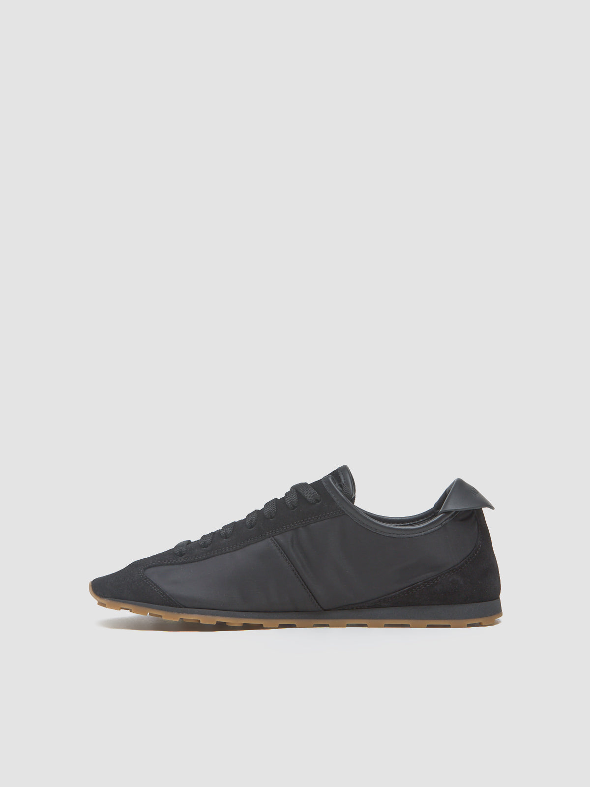 Les Tennis Sneaker in Black