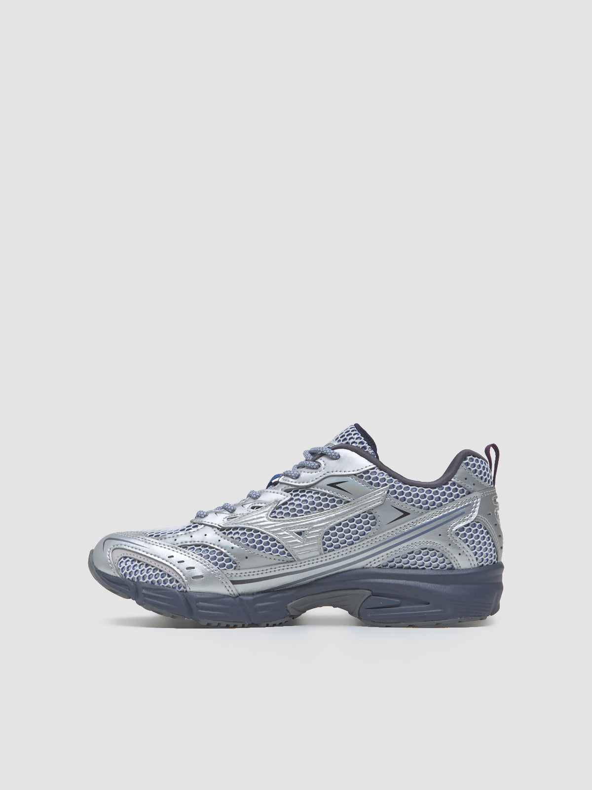 MXR Sneaker in Silver & Nimbus Cloud