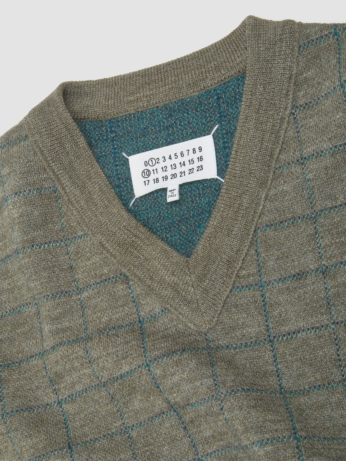 V-Neck Sweater in Military Green