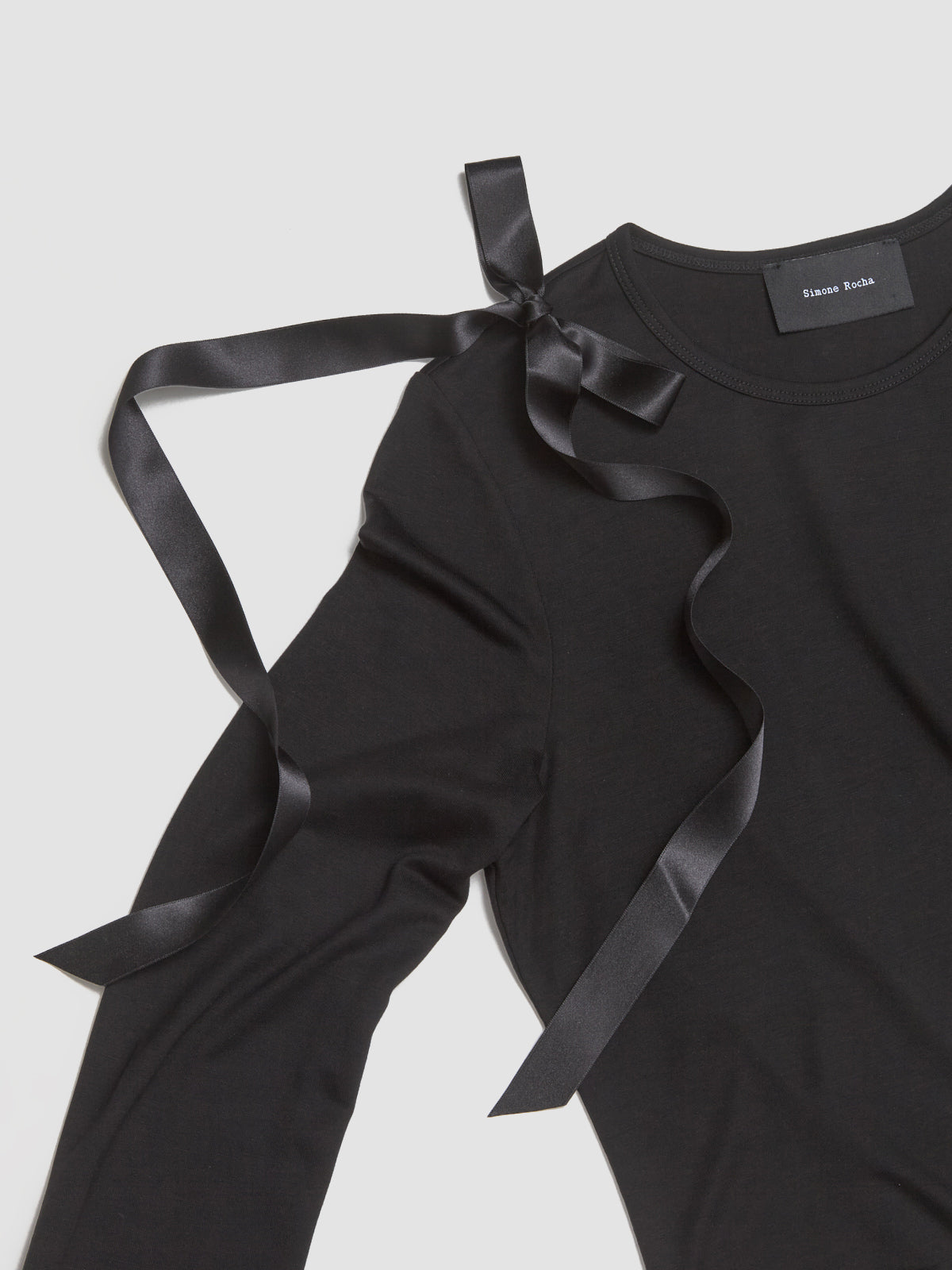 Bow Ribbon Tail Long Sleeve T-Shirt in Black