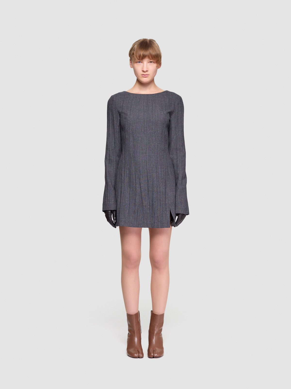Firm Dress in Stone Grey Plisse Wool