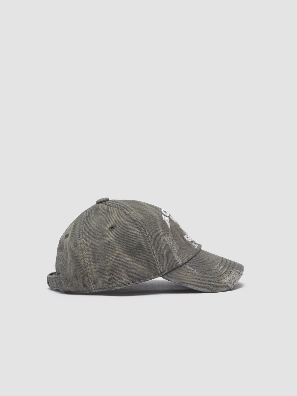 Baseball Cap in Asphalt Grey