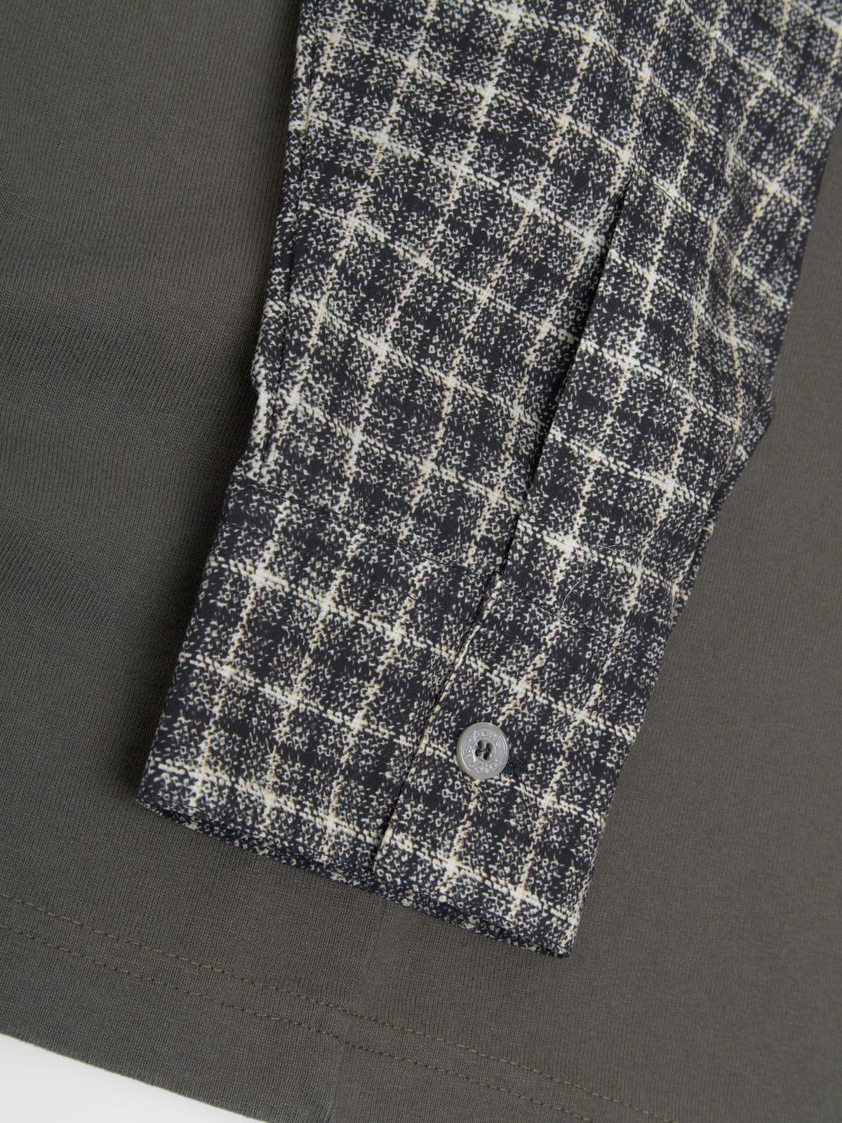 Layered Long-Sleeved T-Shirt in Vintage Green