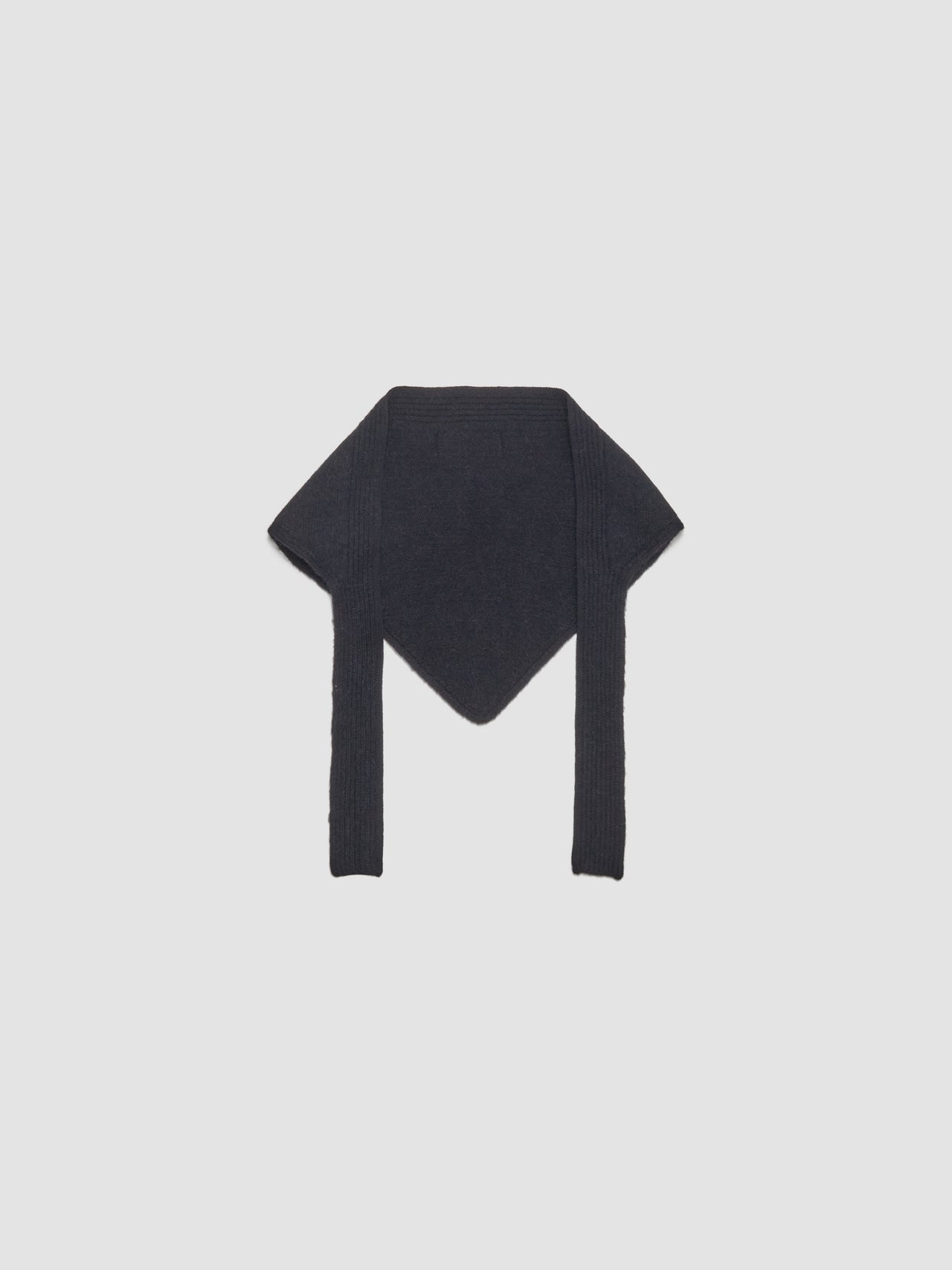 Le Chale Gros Grain in Black