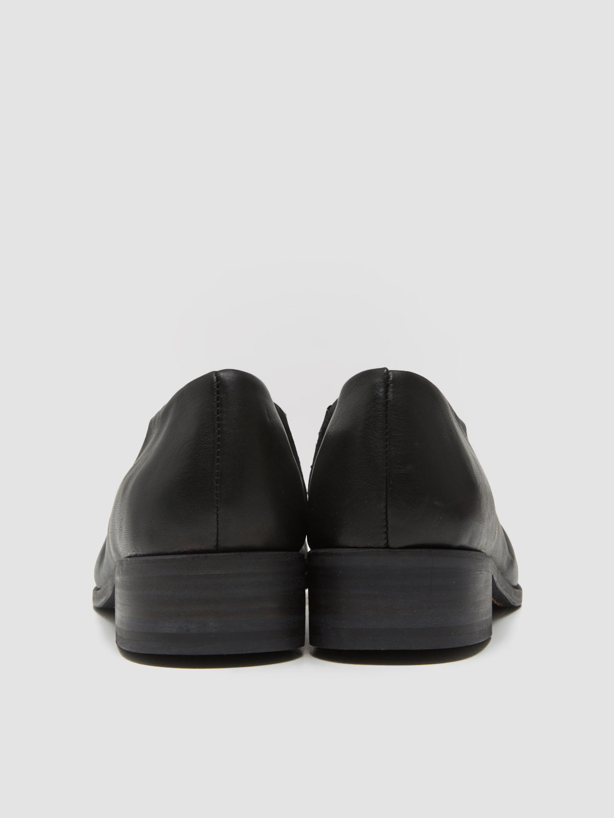 Bubble Toe Zip-On Shoes in Black