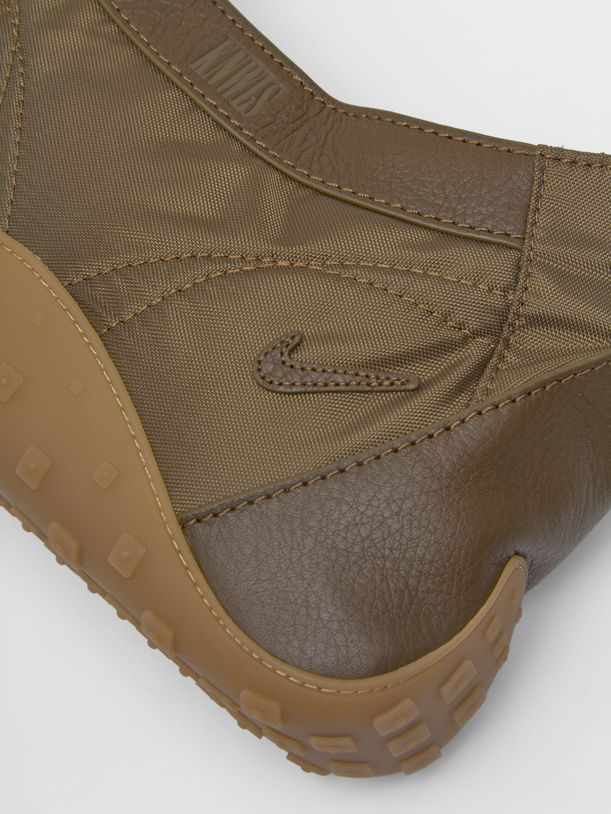 x KNWLS Razr Run Bag in Yukon Brown & Ale Brown