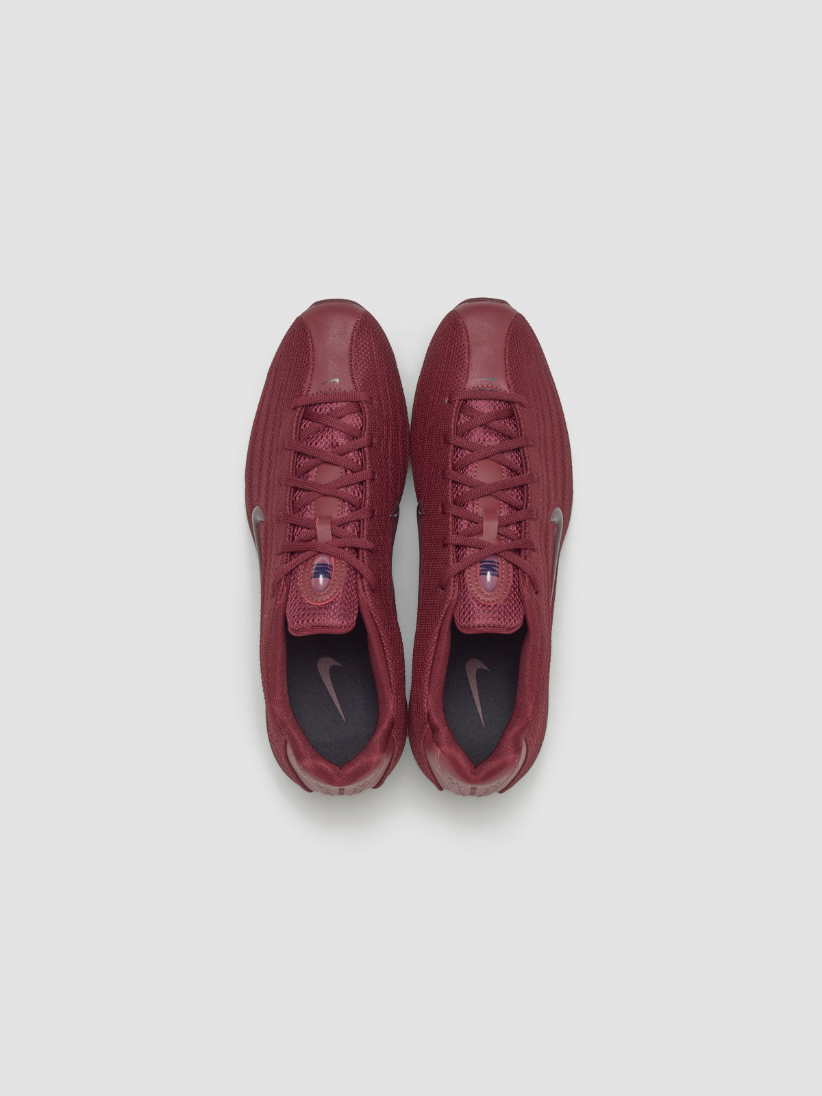 WMNS Shox Z Sneaker in Dark Team Red & Mystic Dates