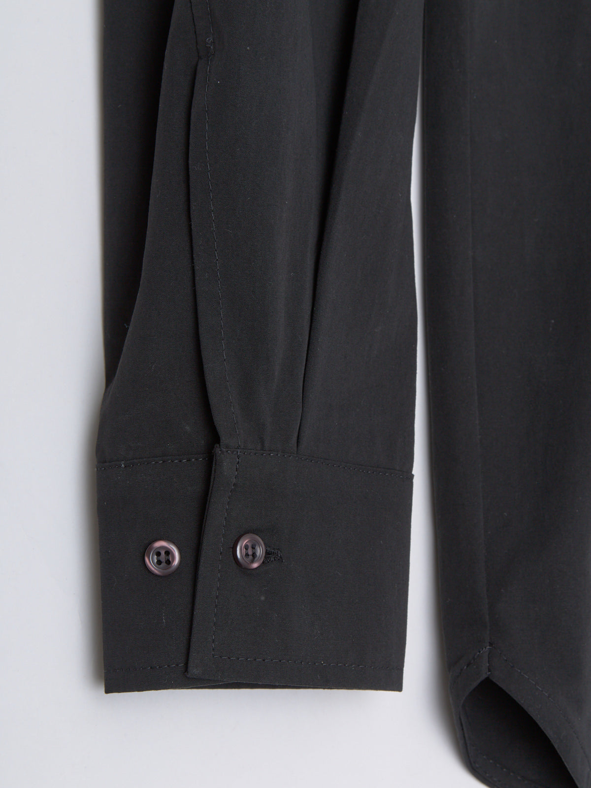 Trino Shirt in Black Fine Poplin