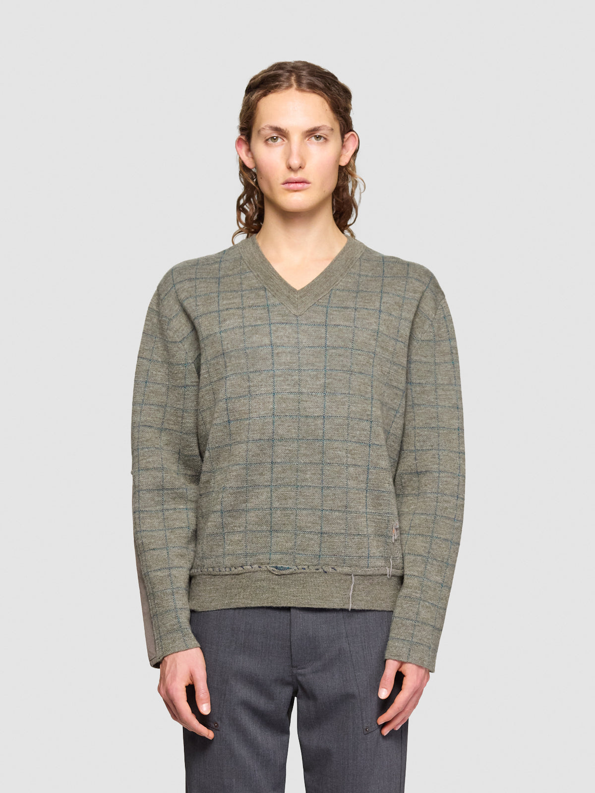 V-Neck Sweater in Military Green