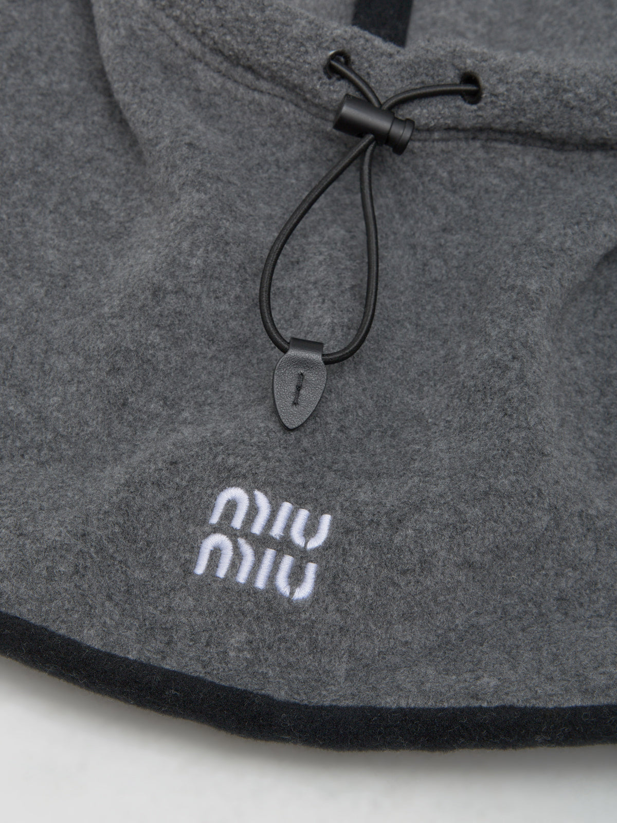 Fleece Hood in Grey