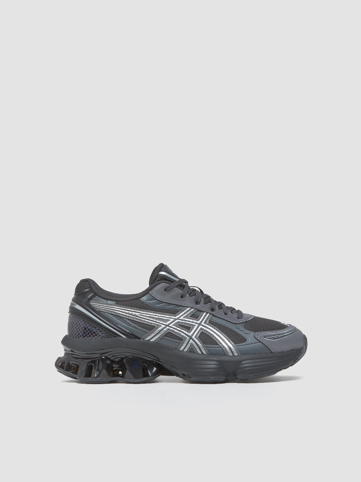 GEL-KINETIC FLUENT Sneaker in Graphite Grey & Pure Silver