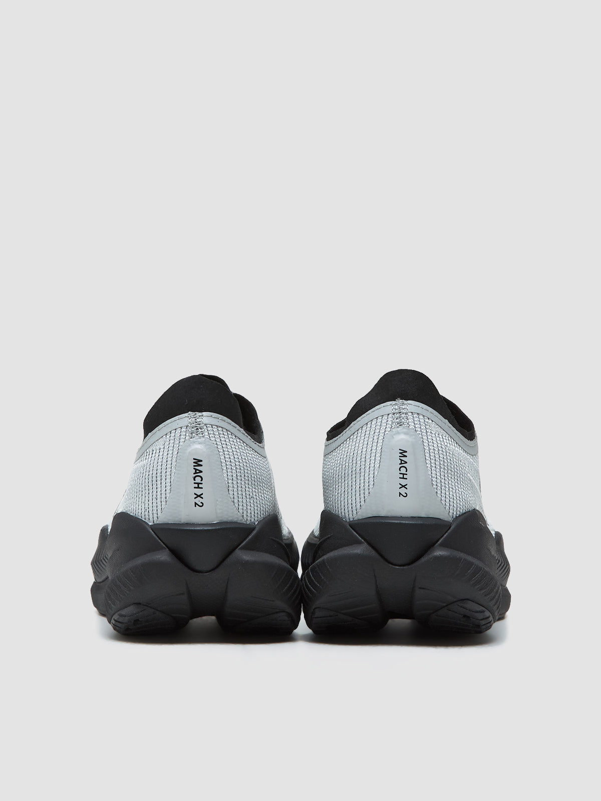 Mach X 2 Sneaker in Black & Stardust