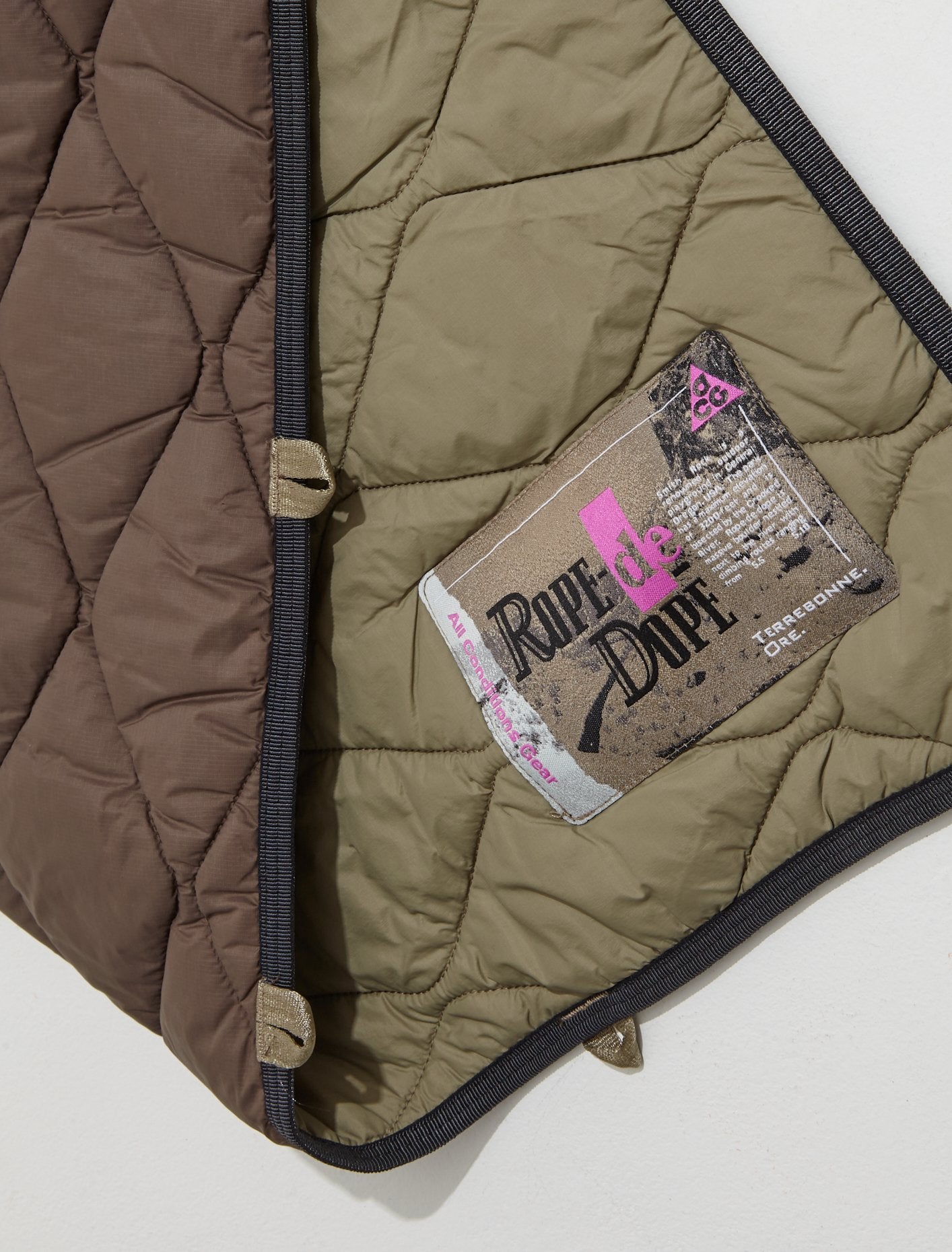 Therma-FIT "Rope de Dope" Blanket in Brown