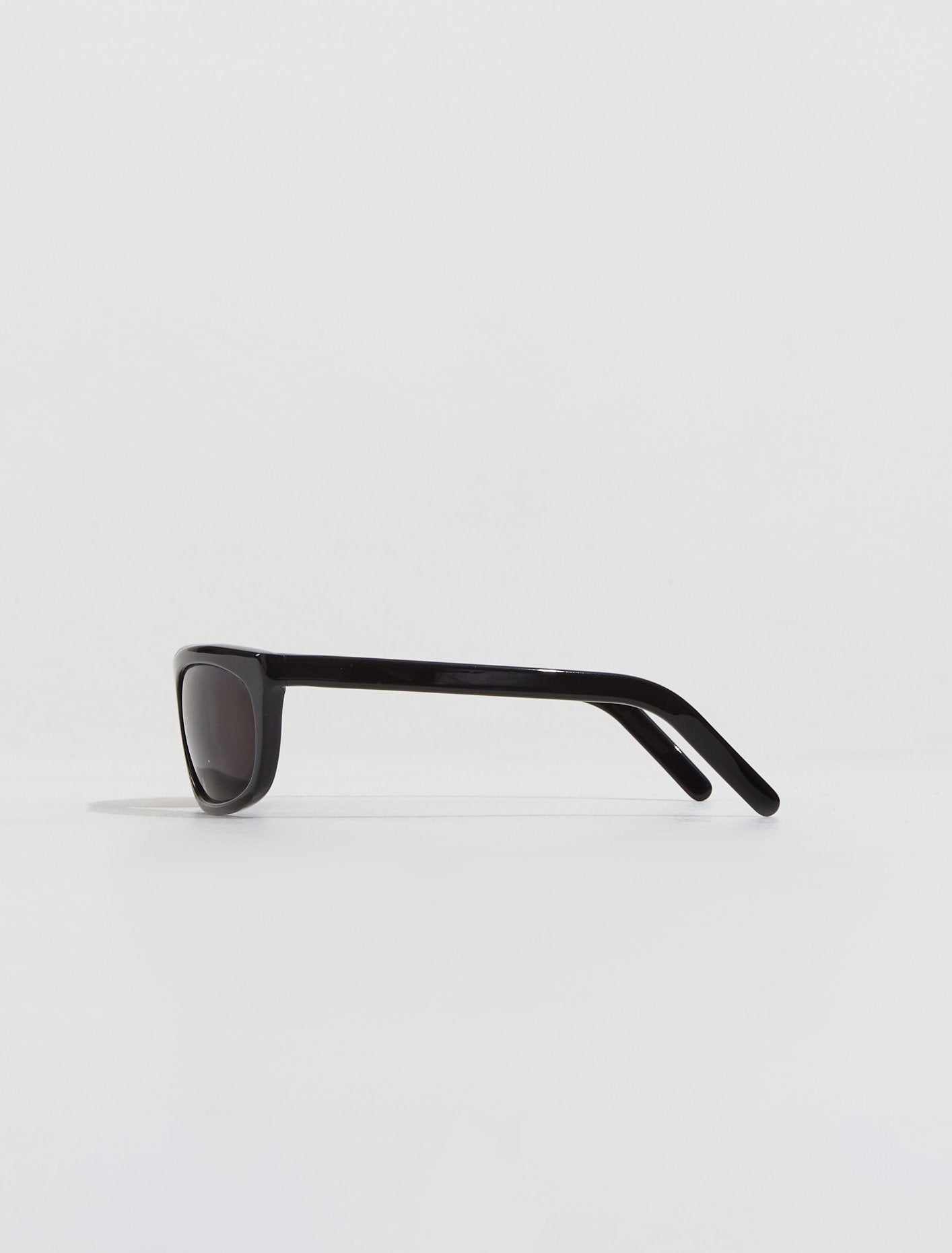 Shelter Sunglasses in Infinite Black