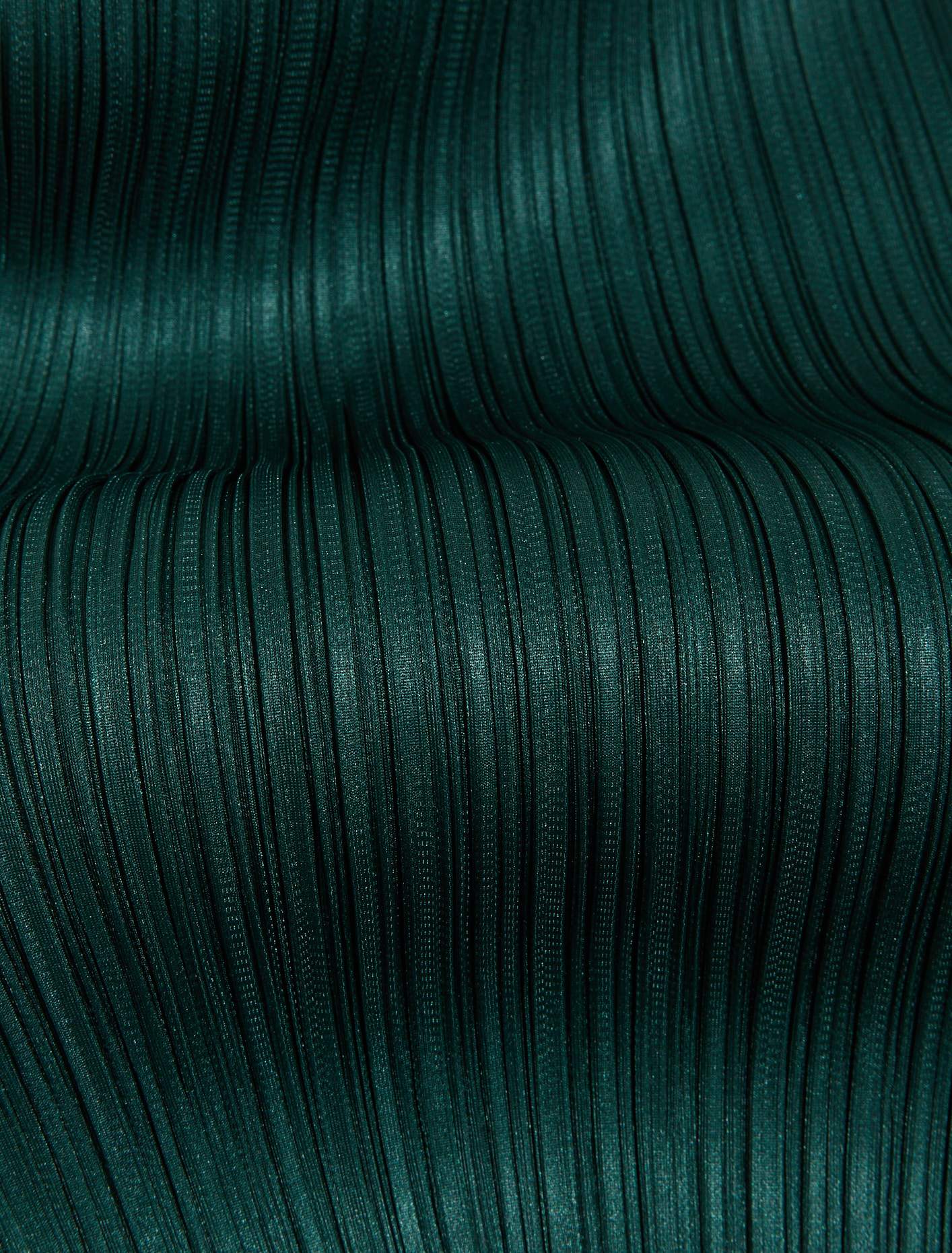 Pleated Shirt in Dark Green