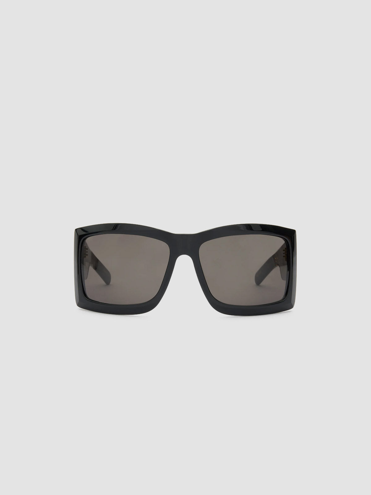 x Freja Wewer Fargo Sunglasses in Solid Black with Black Lenses