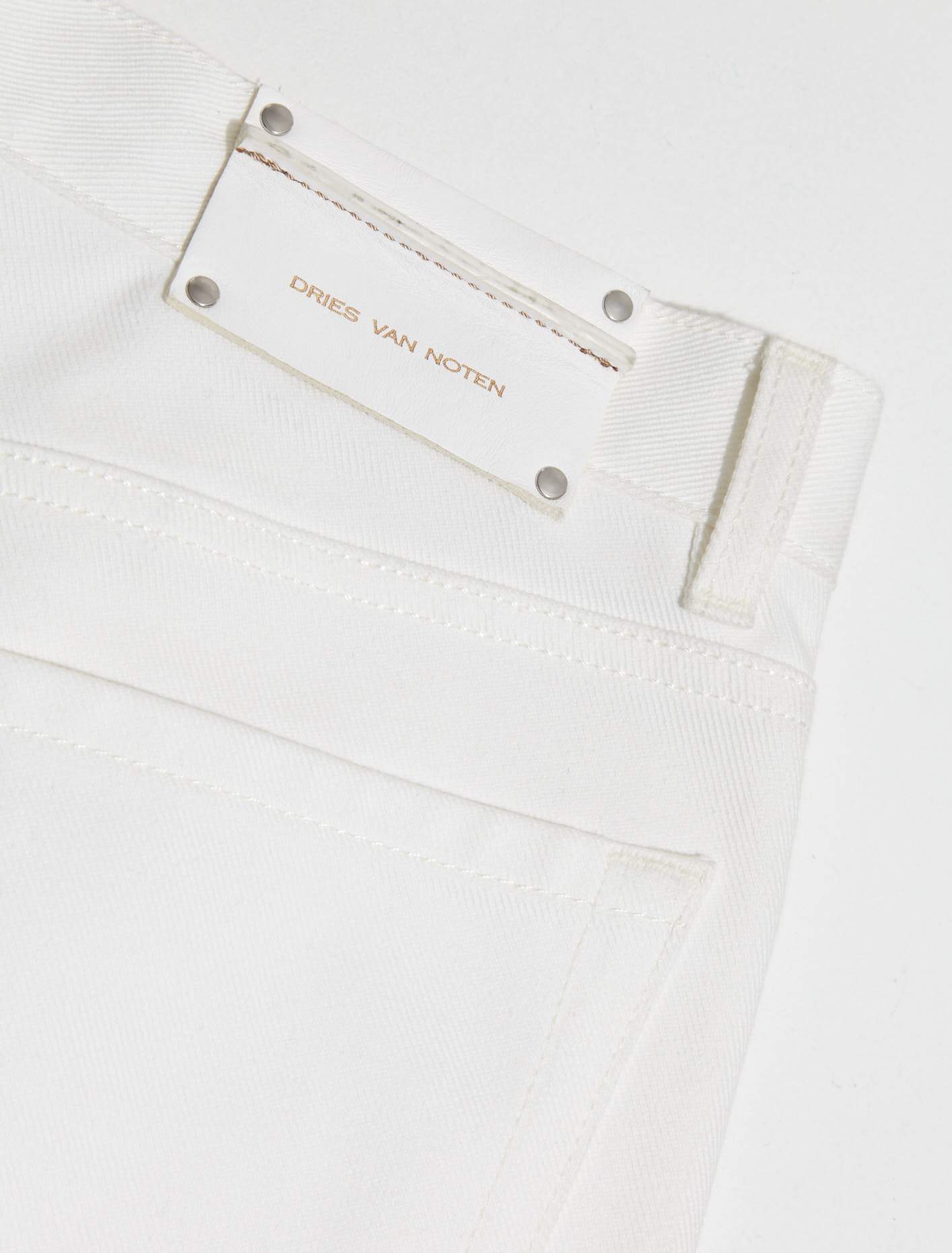 Bow Jeans in White