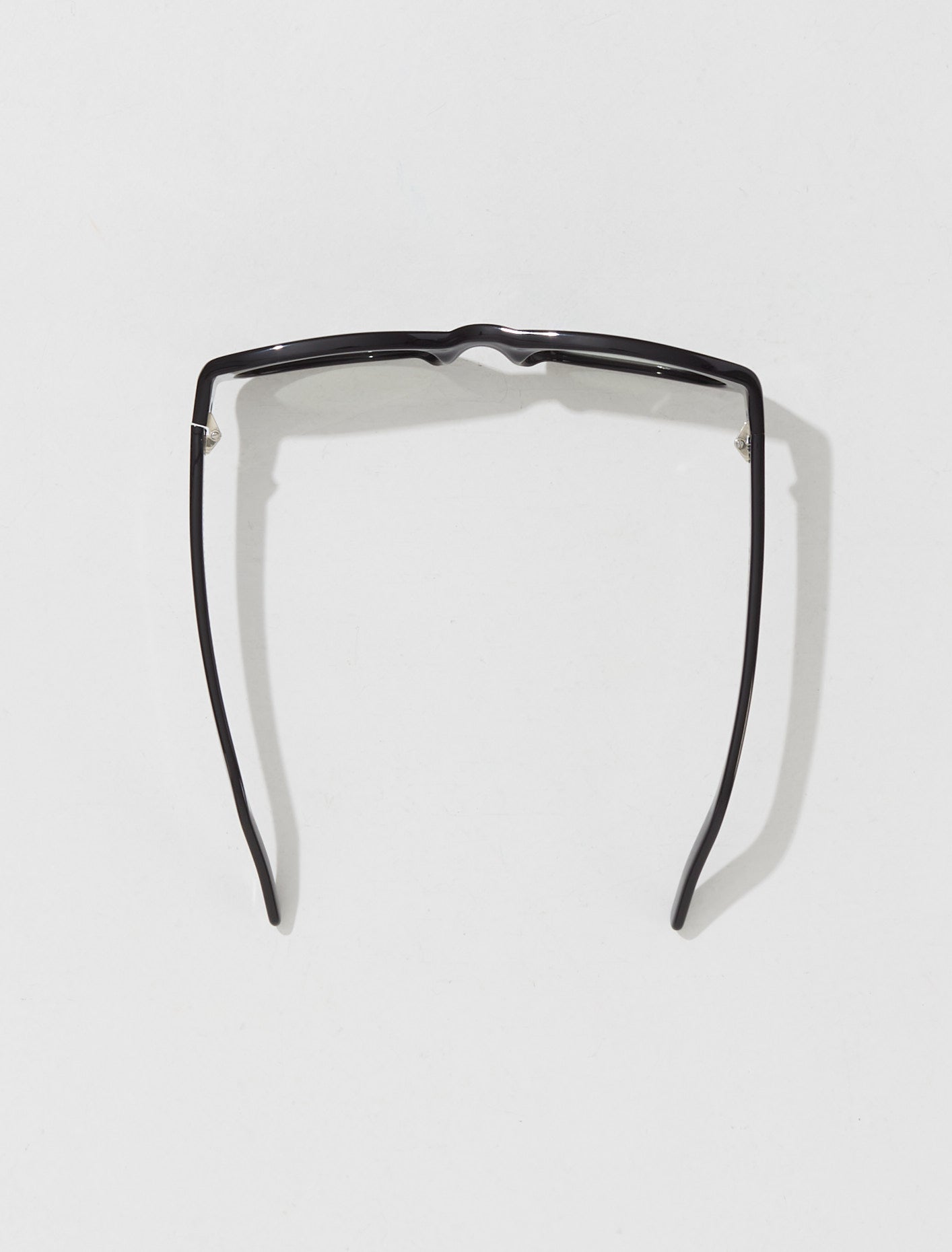 Unwound Sunglasses in Infinite Black