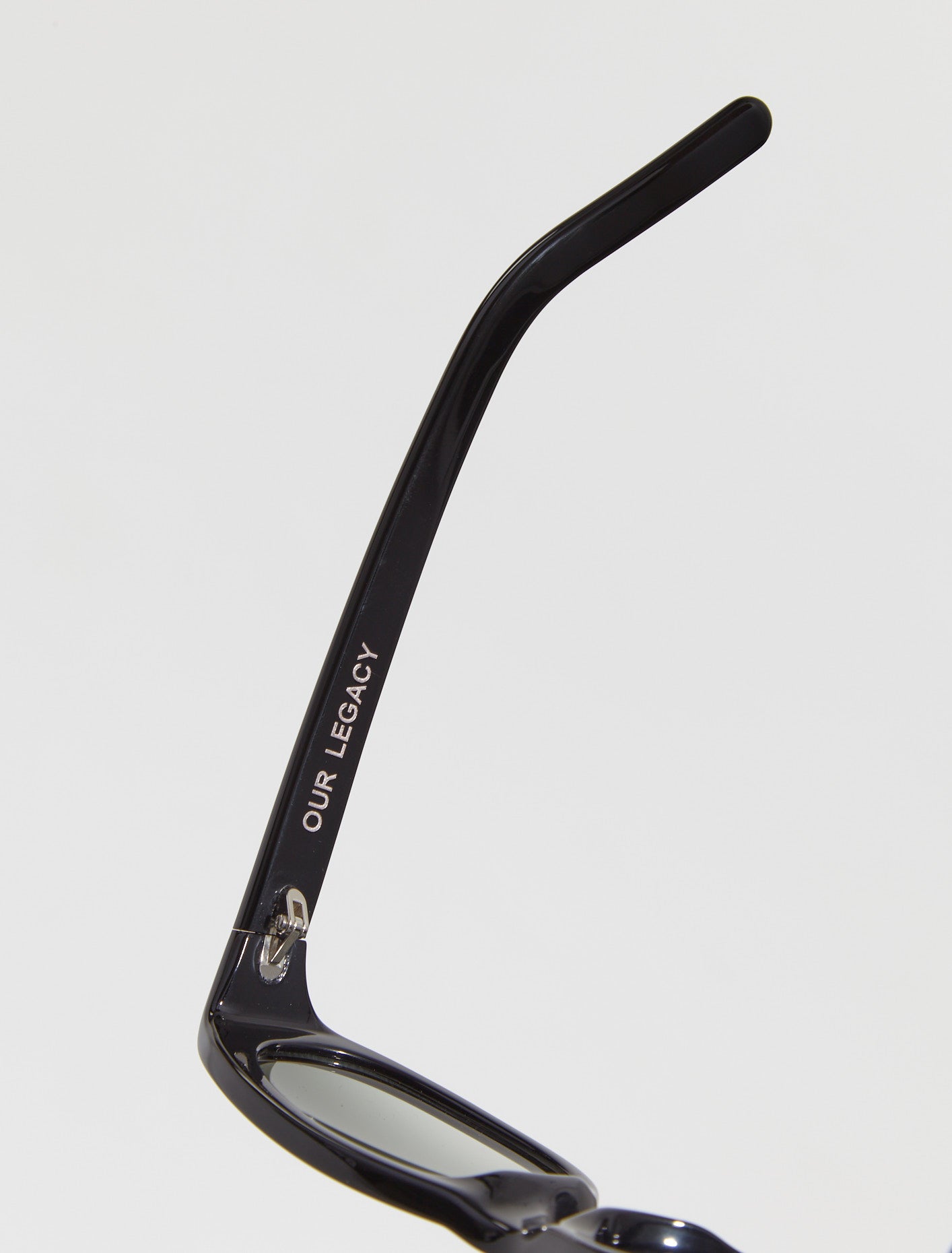 Unwound Sunglasses in Infinite Black