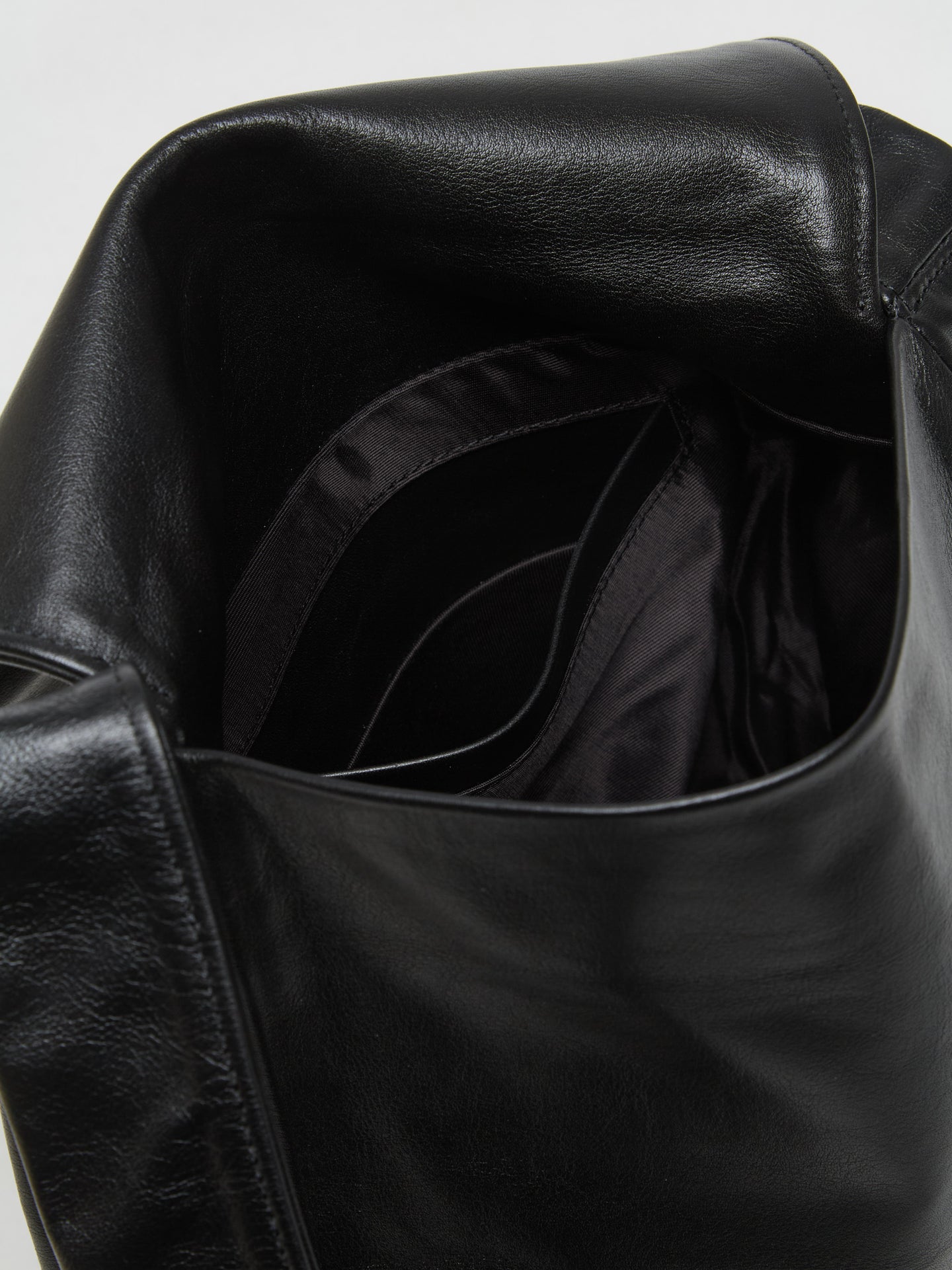 Slim Bag in Malleable Black Bull Hide